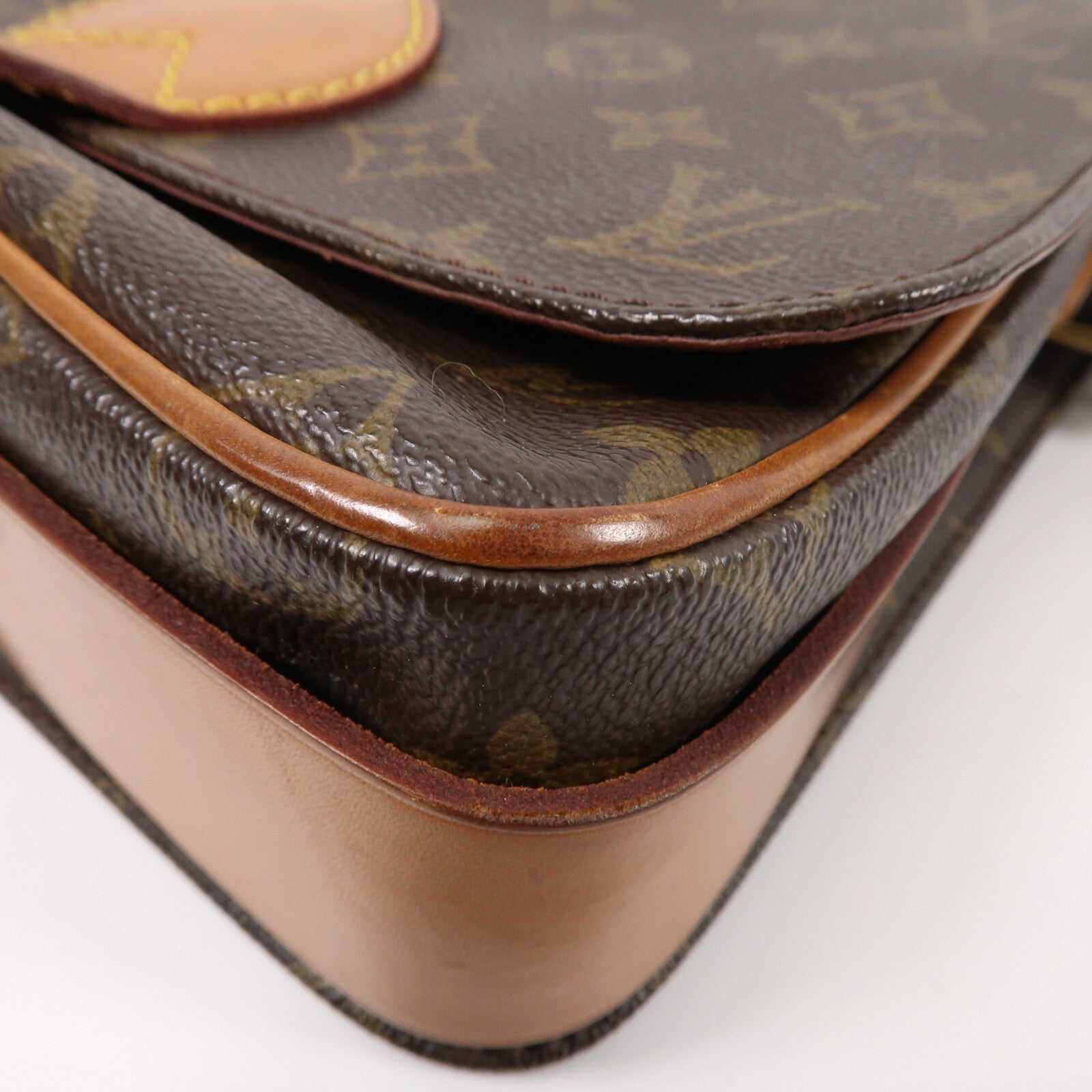 LOUIS VUITTON Monogram Cartouchiere MM肩背袋