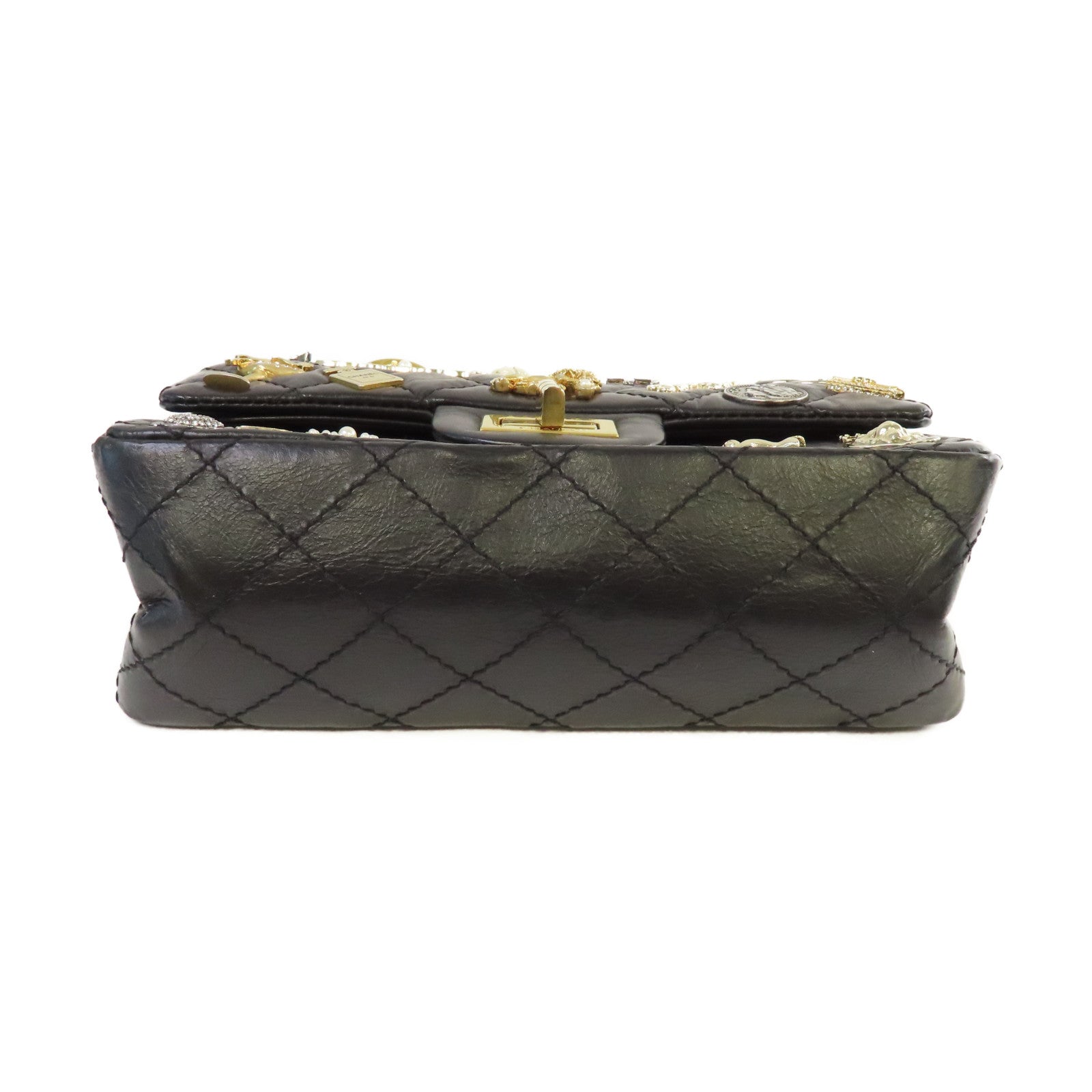 CHANEL 菱格牛皮皮革Lucky Charm 2.55 Chain Shoulder Bag金扣鏈帶肩背袋黑色