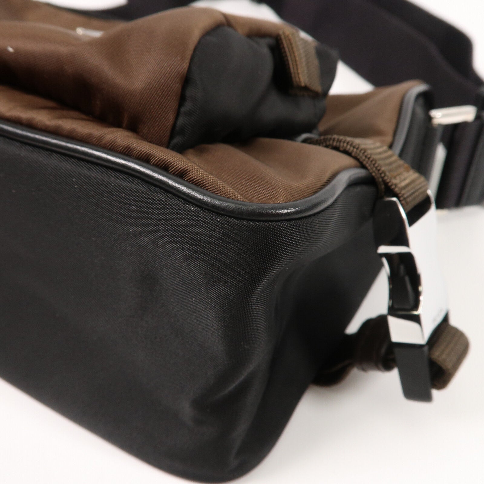 PRADA 尼龍Shoulder Bag(Re-Nylon)肩背袋