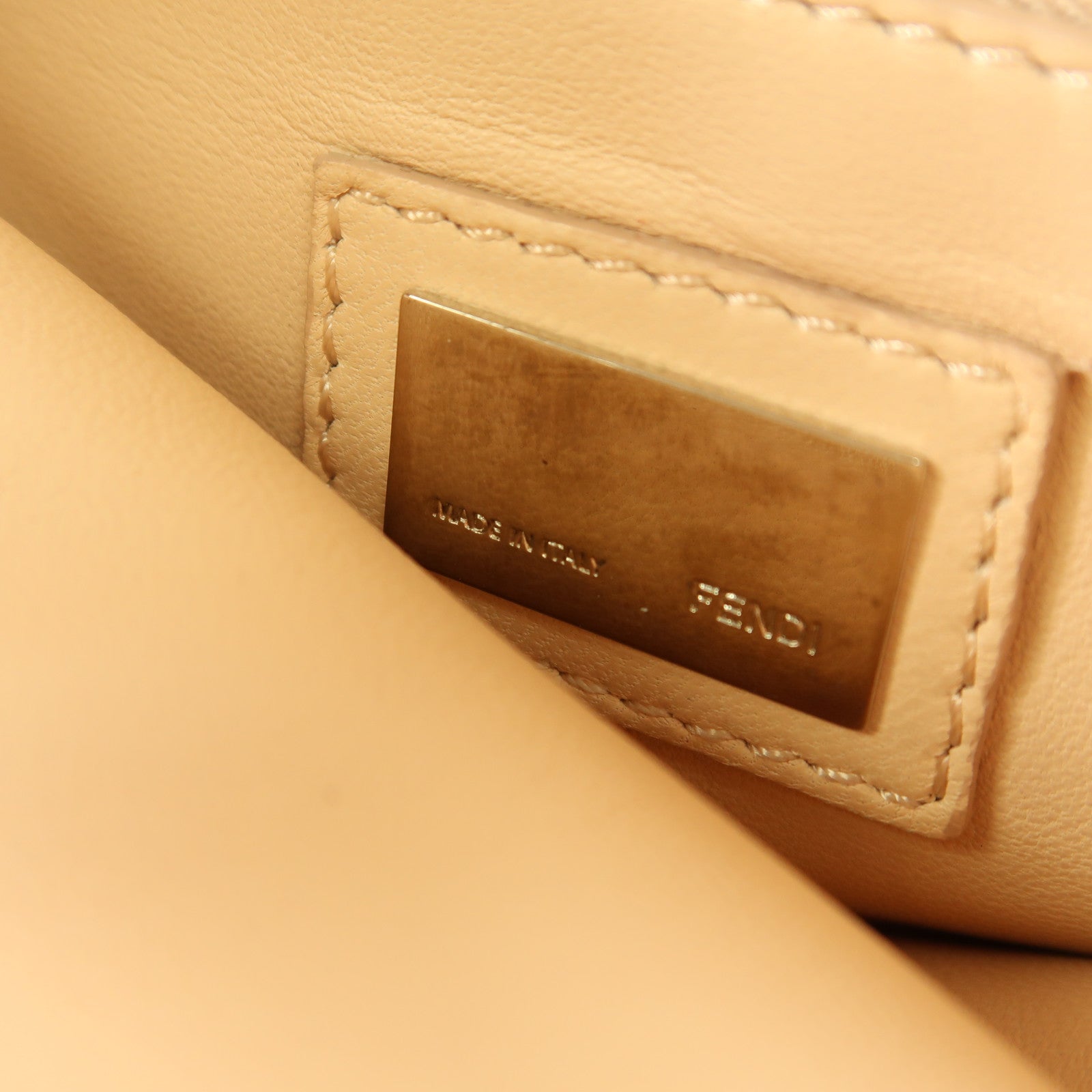 FENDI 狐狸毛Peekaboo S Size銀扣手挽肩背兩用袋