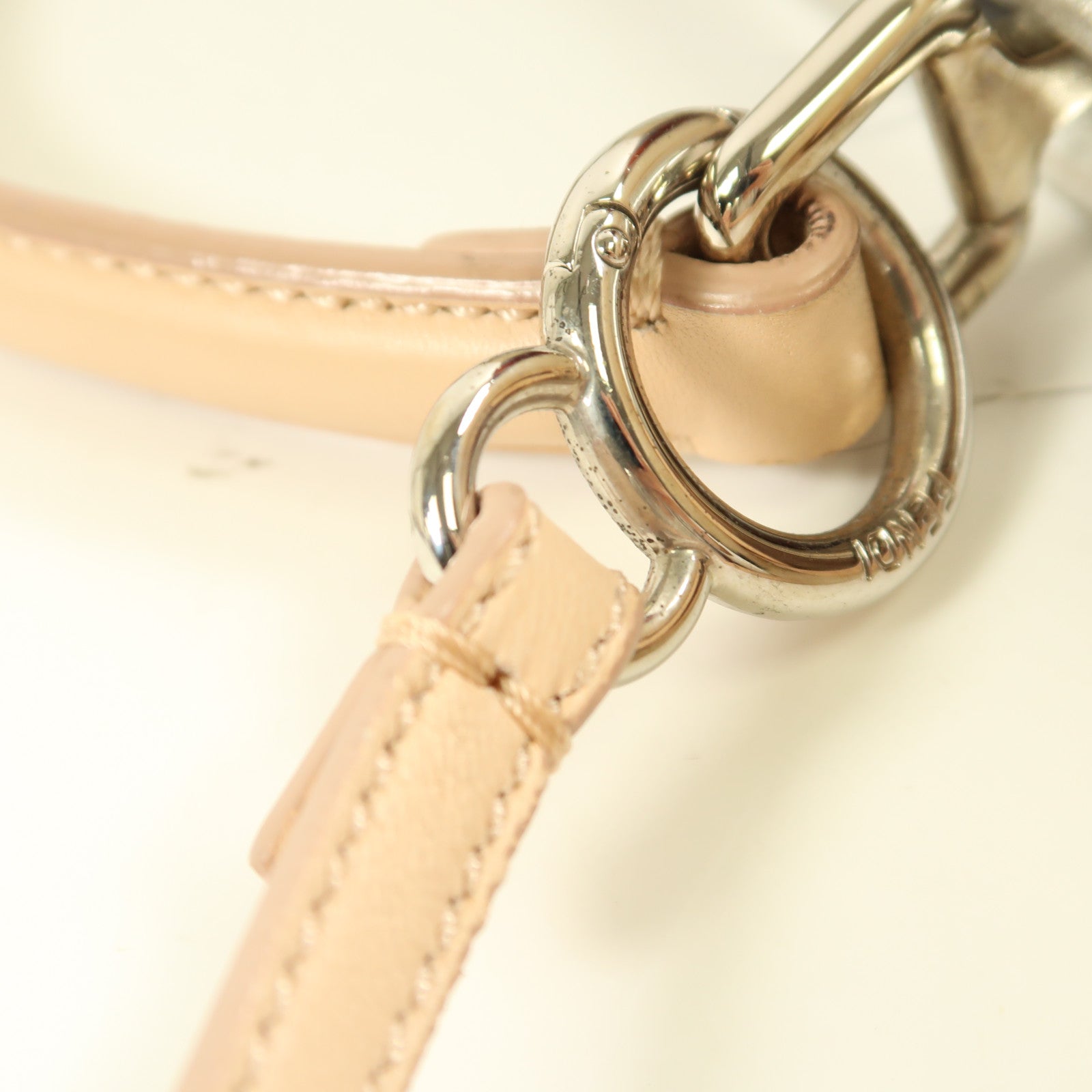 FENDI 狐狸毛Peekaboo S Size銀扣手挽肩背兩用袋