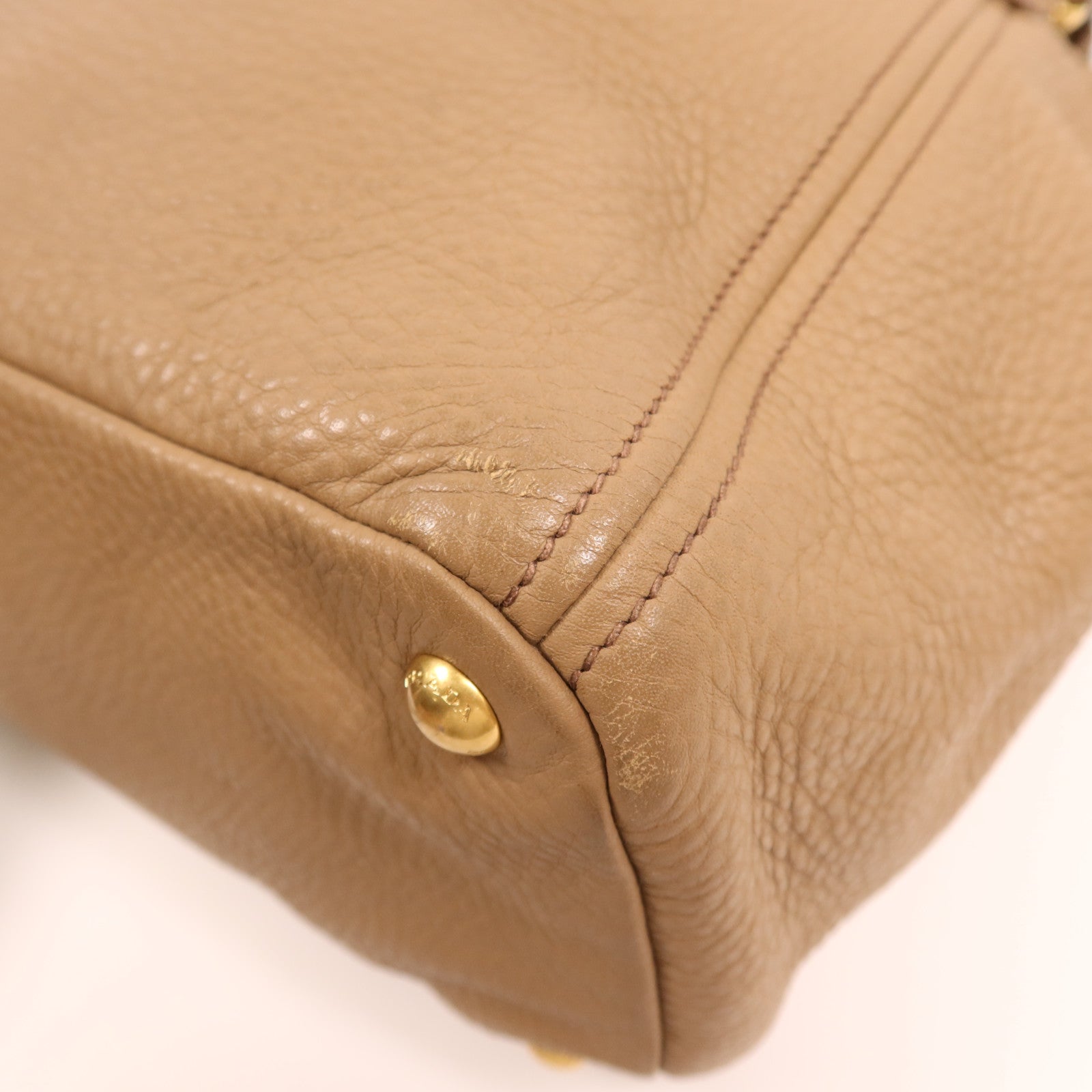 PRADA 牛皮皮革Shoulder Bag金扣肩背袋