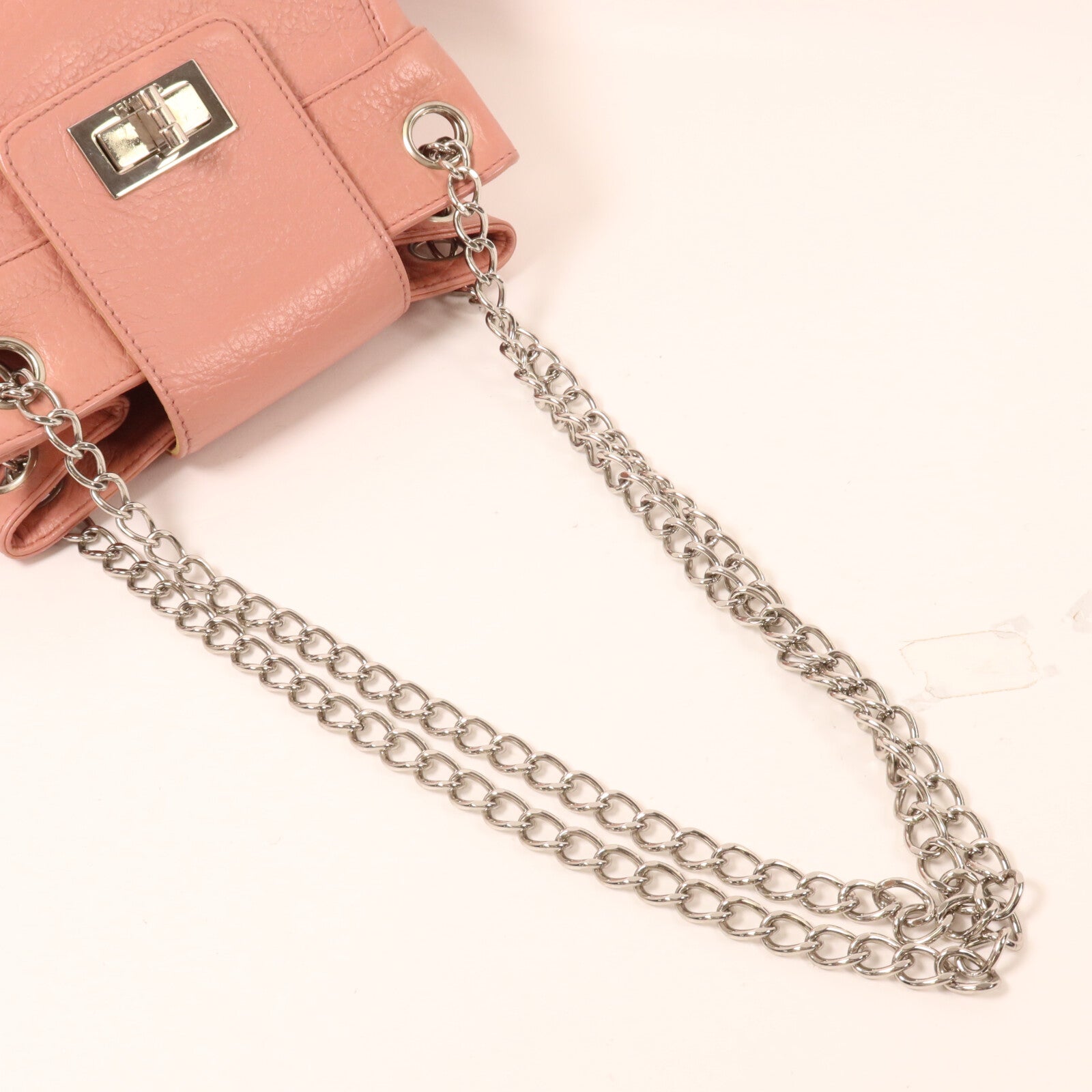 CHANEL 牛皮皮革Mademoiselle Lock鏈帶肩背袋