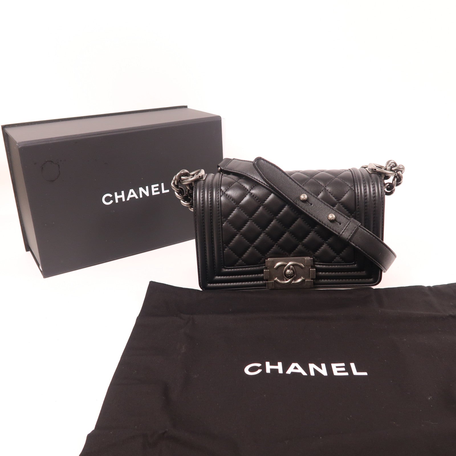 CHANEL 羊皮皮革Boy 20銀扣鏈帶肩背袋