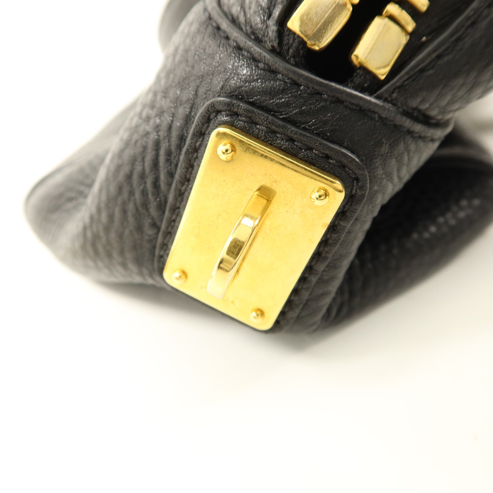 PRADA 牛皮皮革Shoulder Bag金扣肩背袋