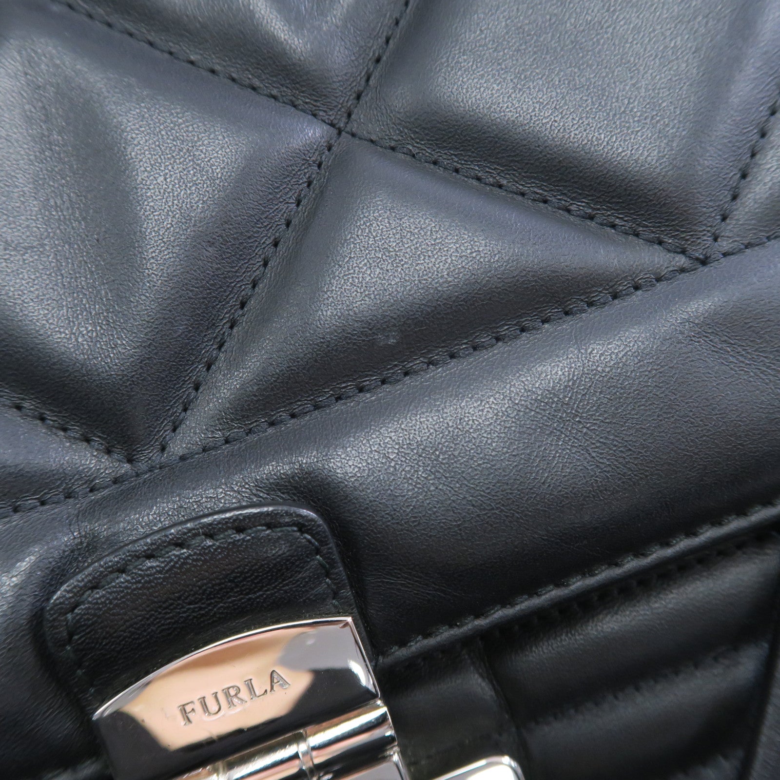 Furla 牛皮皮革Backpack銀扣鏈帶背包黑色
