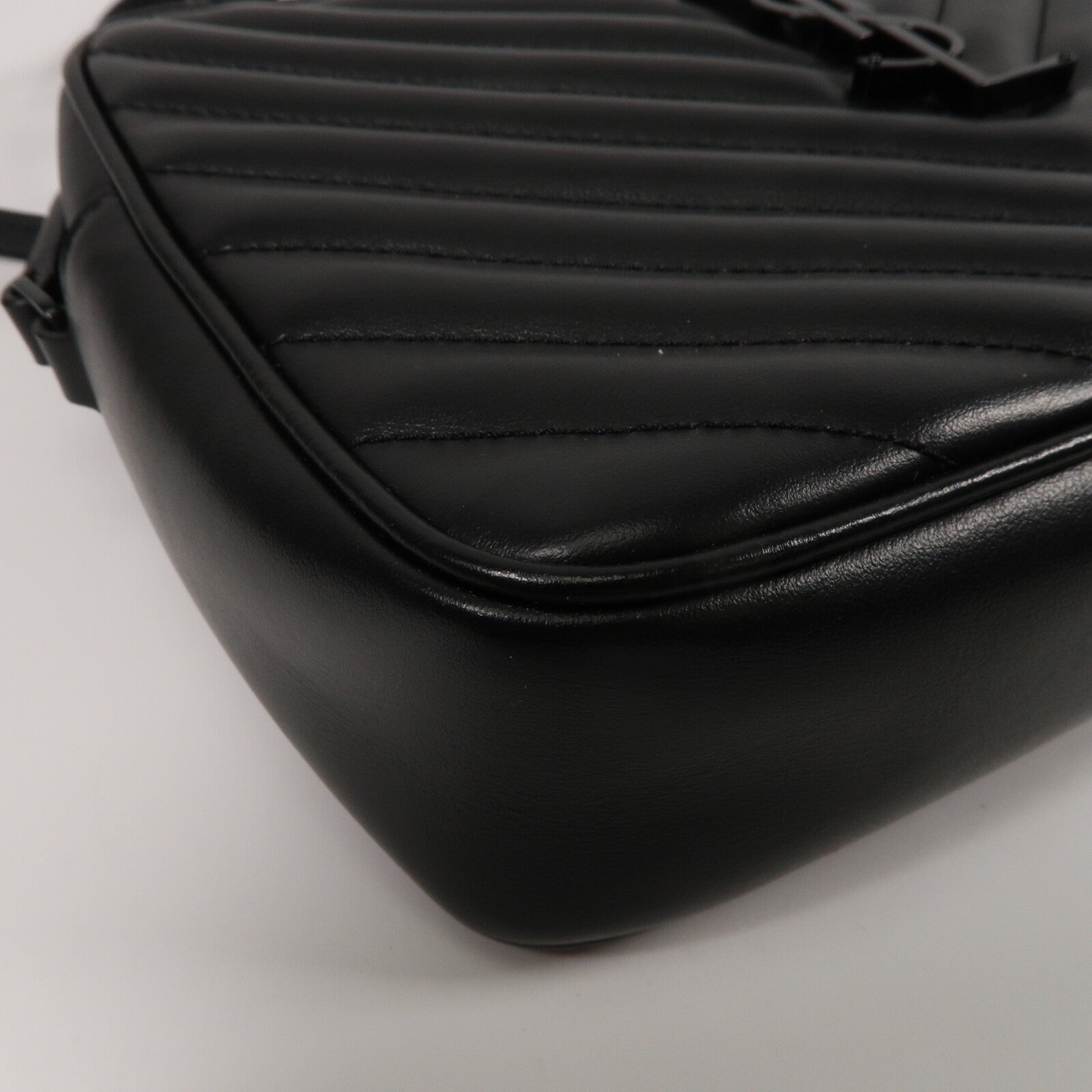 SAINT LAURENT 牛皮皮革Lou Camera肩背袋