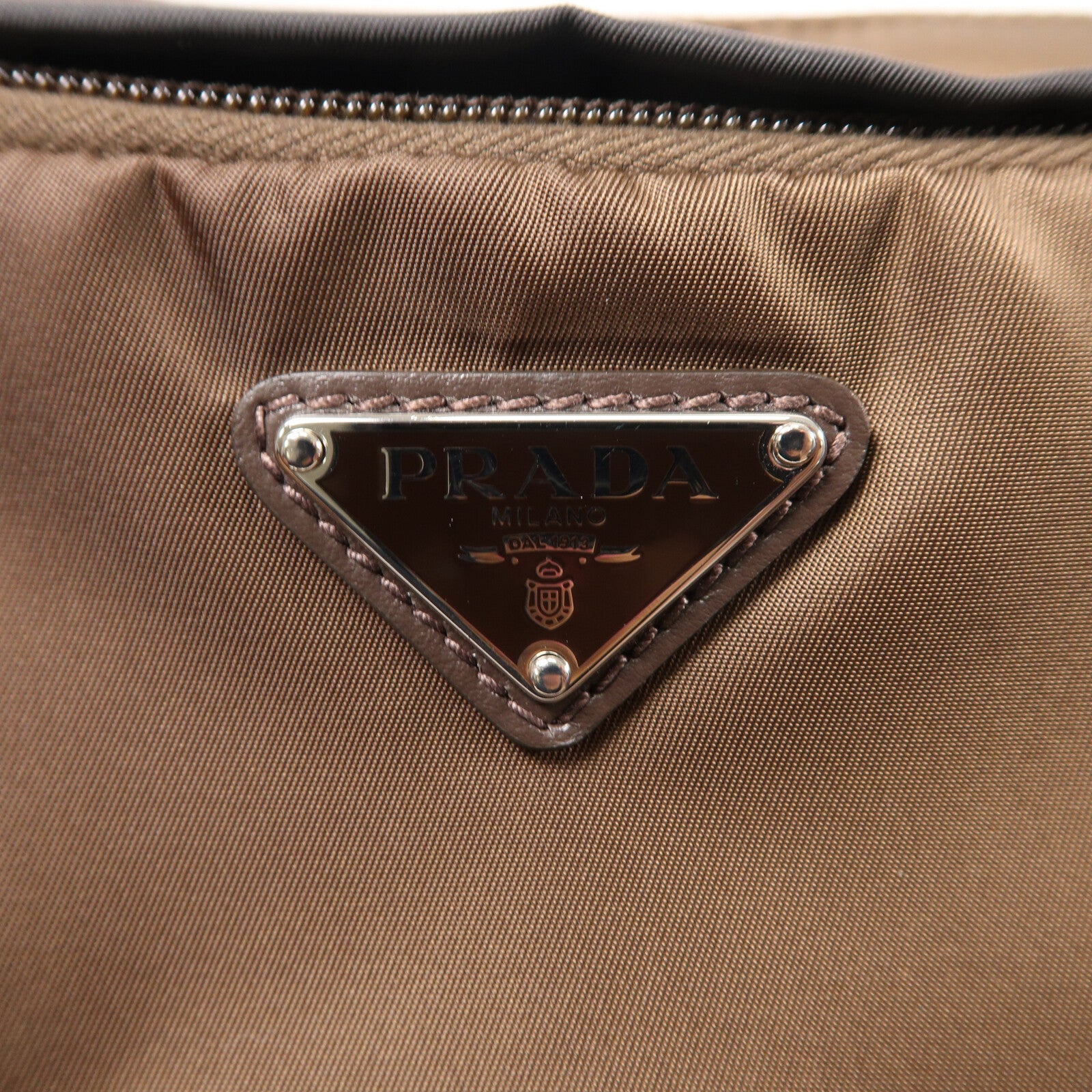 PRADA 尼龍Shoulder Bag(Re-Nylon)肩背袋