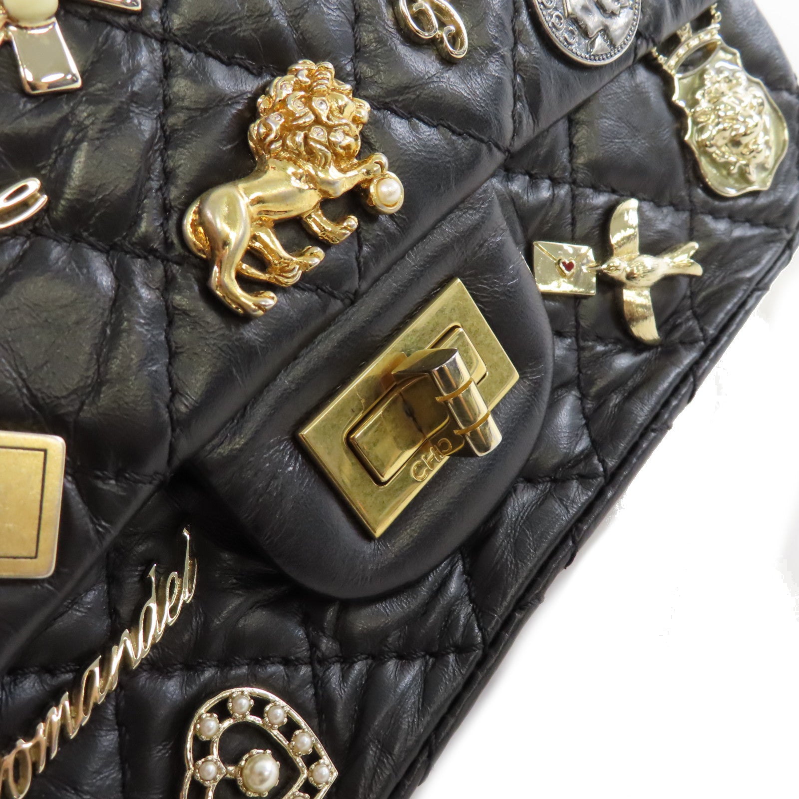 CHANEL 菱格牛皮皮革Lucky Charm 2.55 Chain Shoulder Bag金扣鏈帶肩背袋黑色