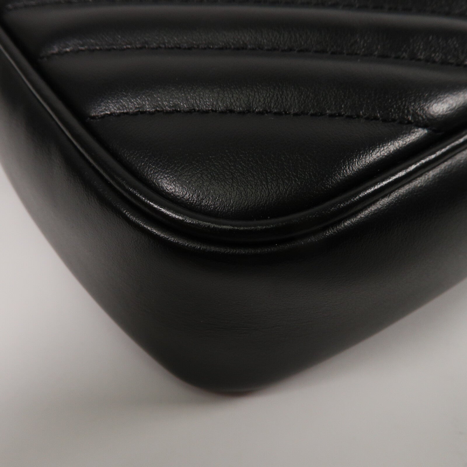 SAINT LAURENT 牛皮皮革Lou Camera肩背袋