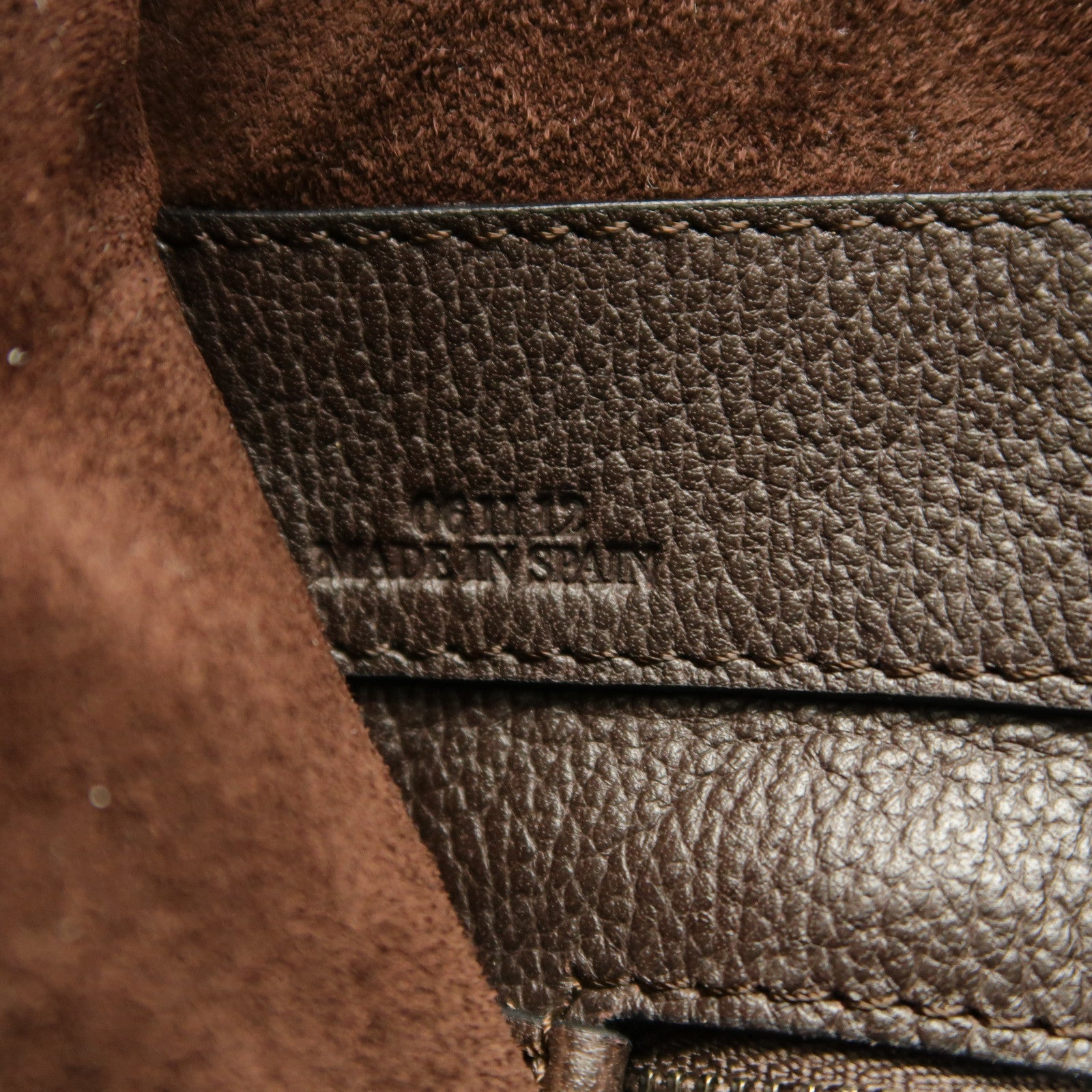 LOEWE 牛皮皮革Shoulder Bag銀扣肩背袋啡色