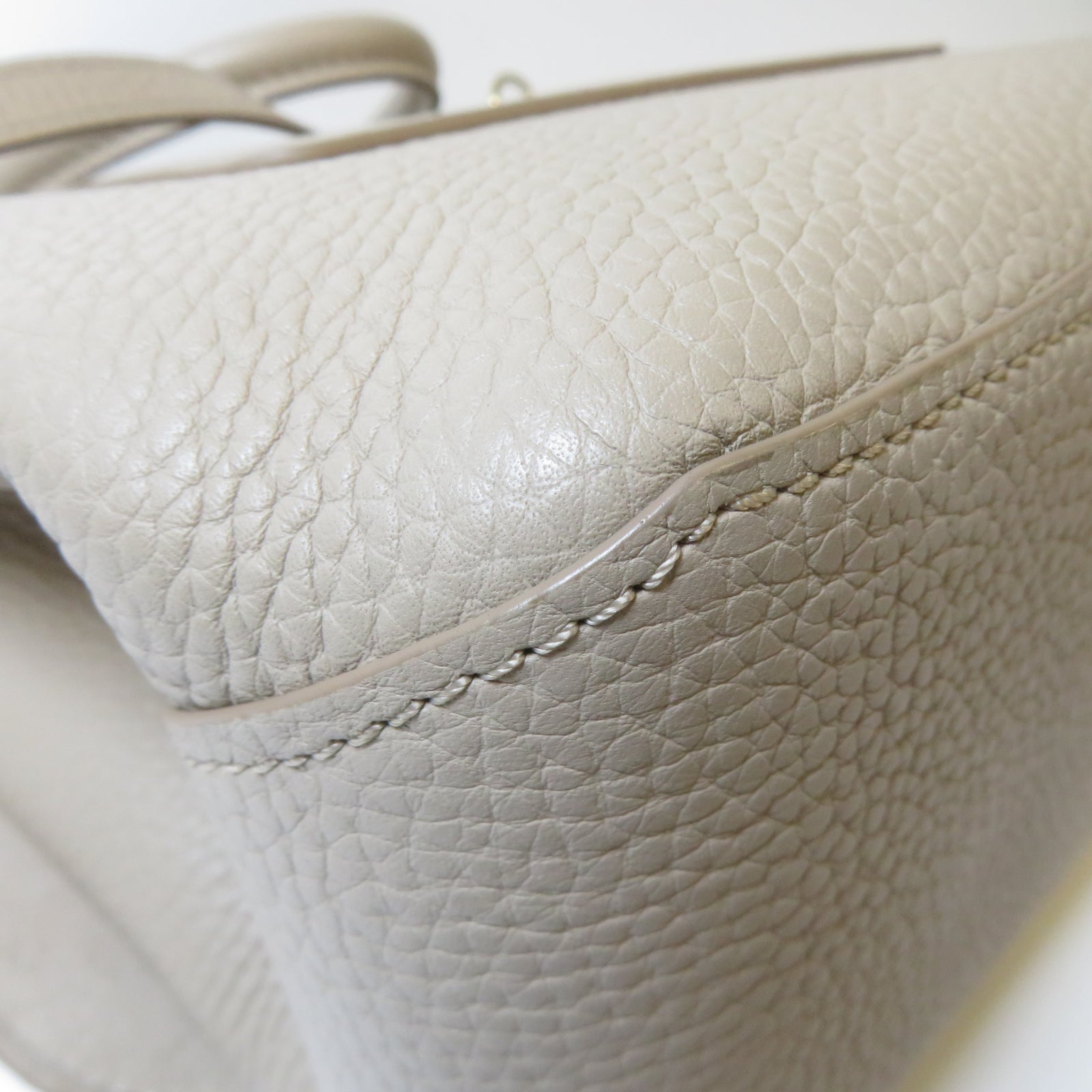 LOUIS VUITTON 【激減優惠】牛皮皮革Volta金扣手挽肩背兩用袋米色