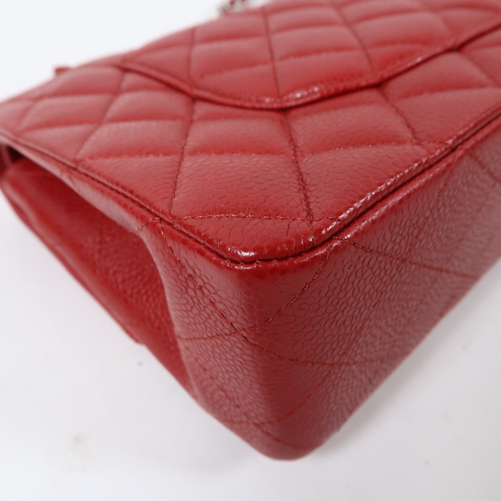 CHANEL 菱格Caviar皮革Classic Flap 25銀扣鏈帶肩背袋紅色