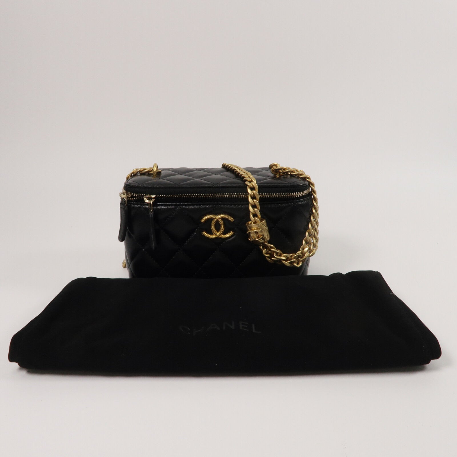 CHANEL 羊皮皮革Vanity Case鏈帶肩背袋