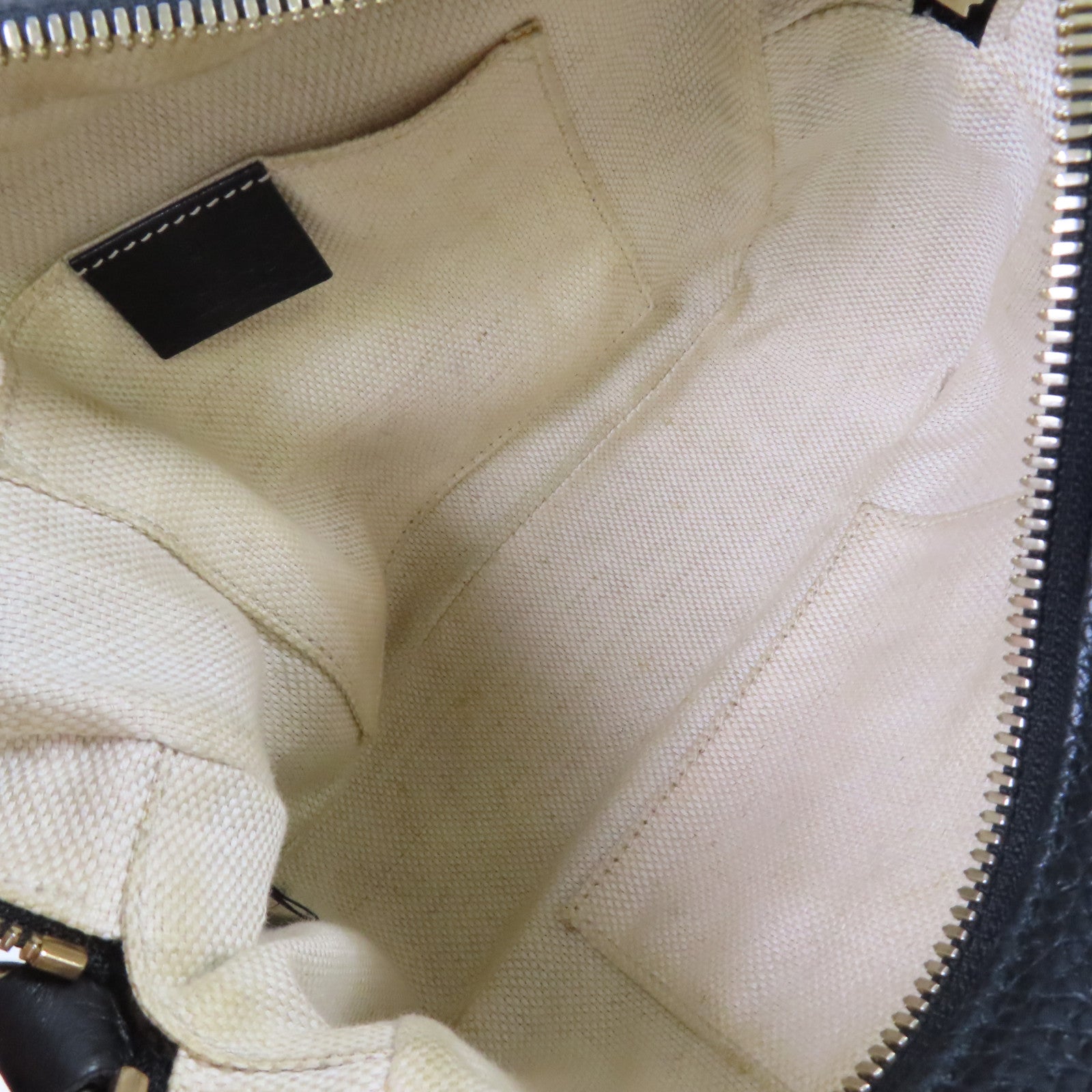 GUCCI 牛皮皮革Soho Small Disco Shoulder Bag金扣肩背袋黑色