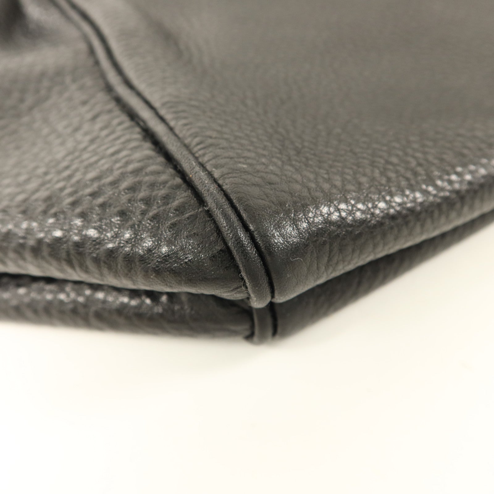 PRADA 牛皮皮革Shoulder Bag金扣肩背袋