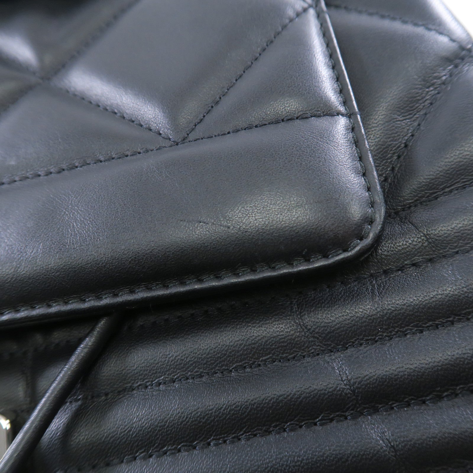 Furla 牛皮皮革Backpack銀扣鏈帶背包黑色