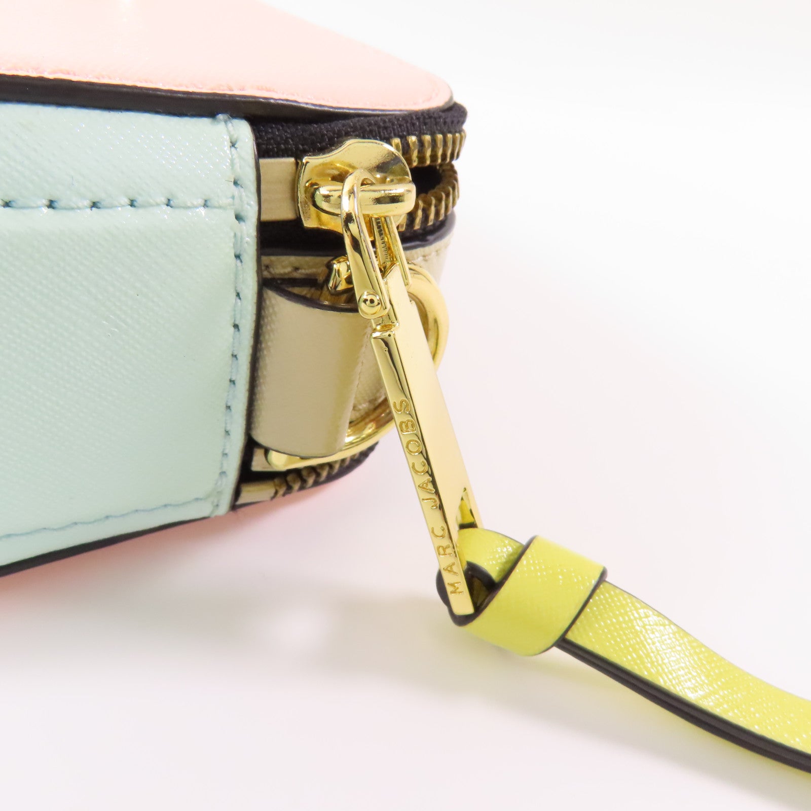 MARC JACOBS 牛皮皮革Snapshot金扣肩背袋