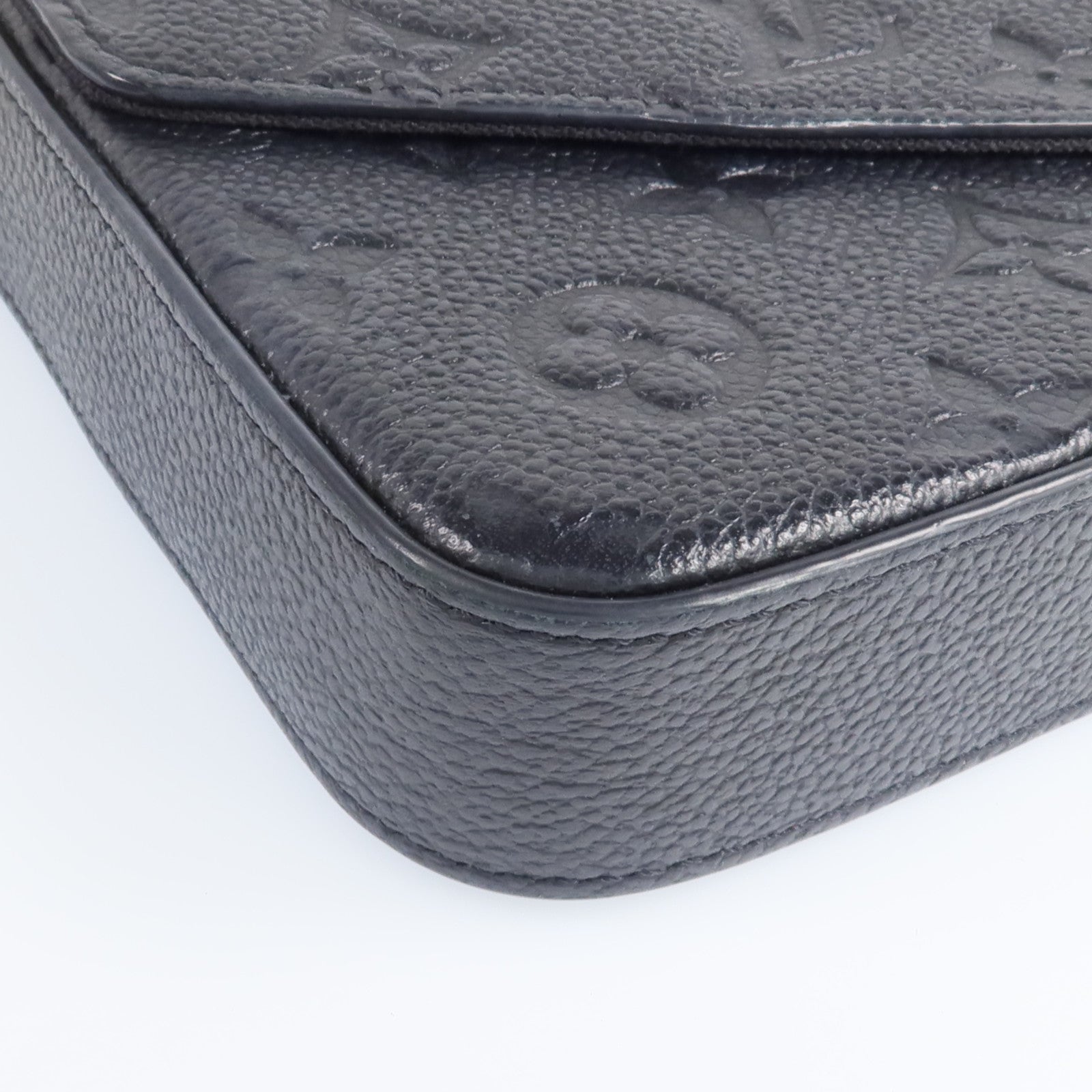 LOUIS VUITTON Monogram Empreinte Felicie Pochette金扣鏈帶肩背袋