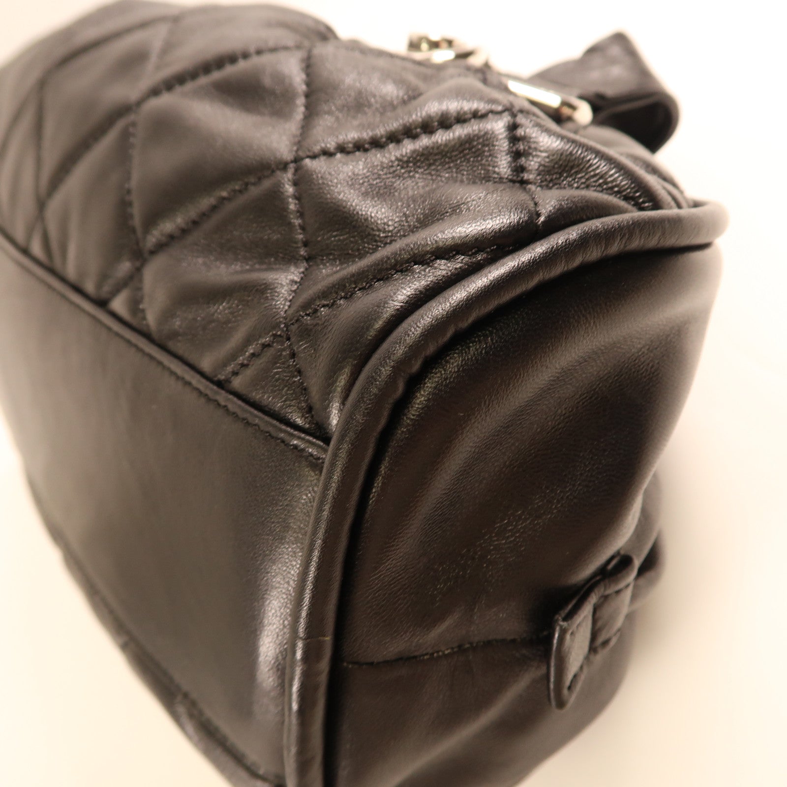 CHANEL 羊皮皮革Shoulder Bag銀扣肩背袋