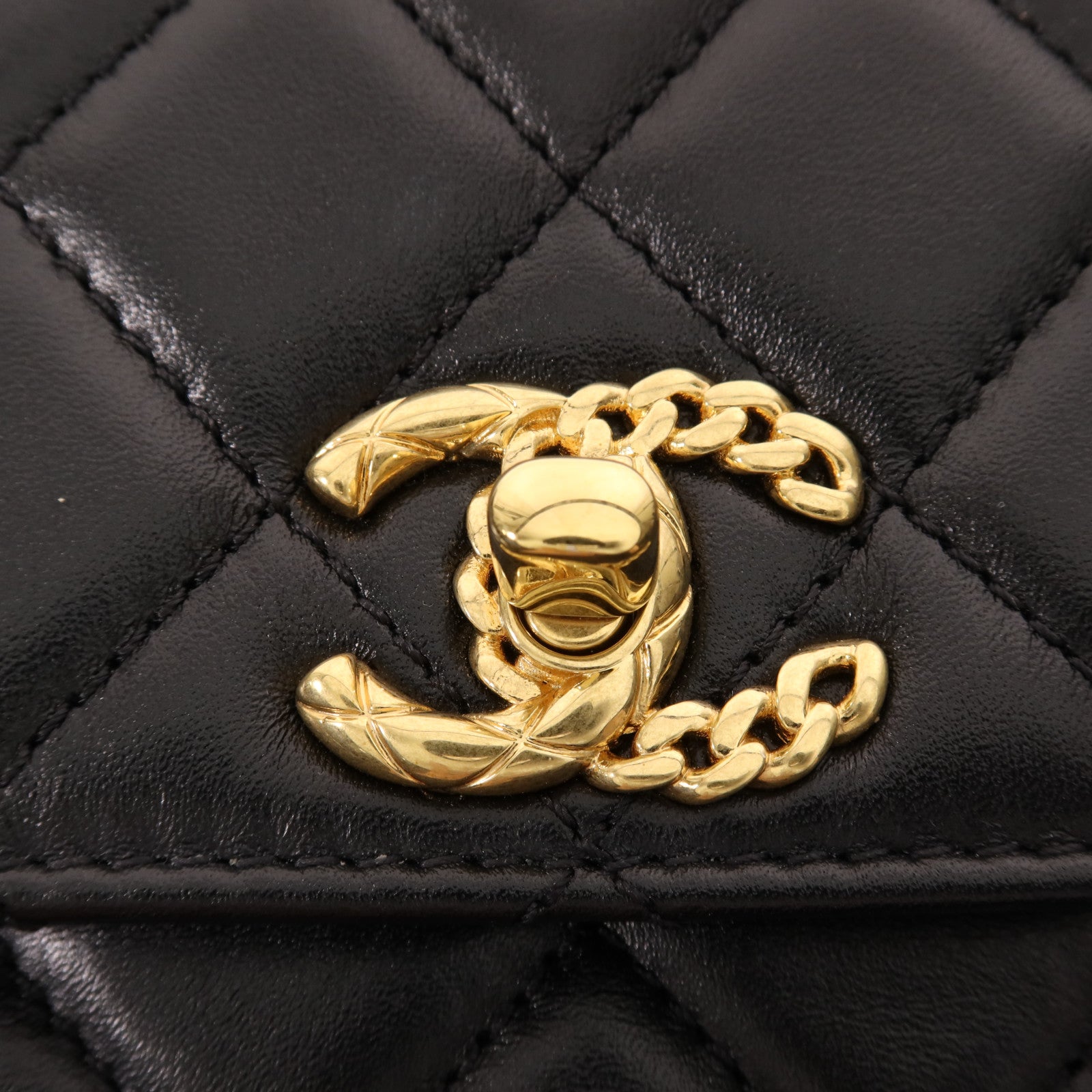 CHANEL 牛皮皮革Chain Shoulder金扣手挽肩背兩用袋