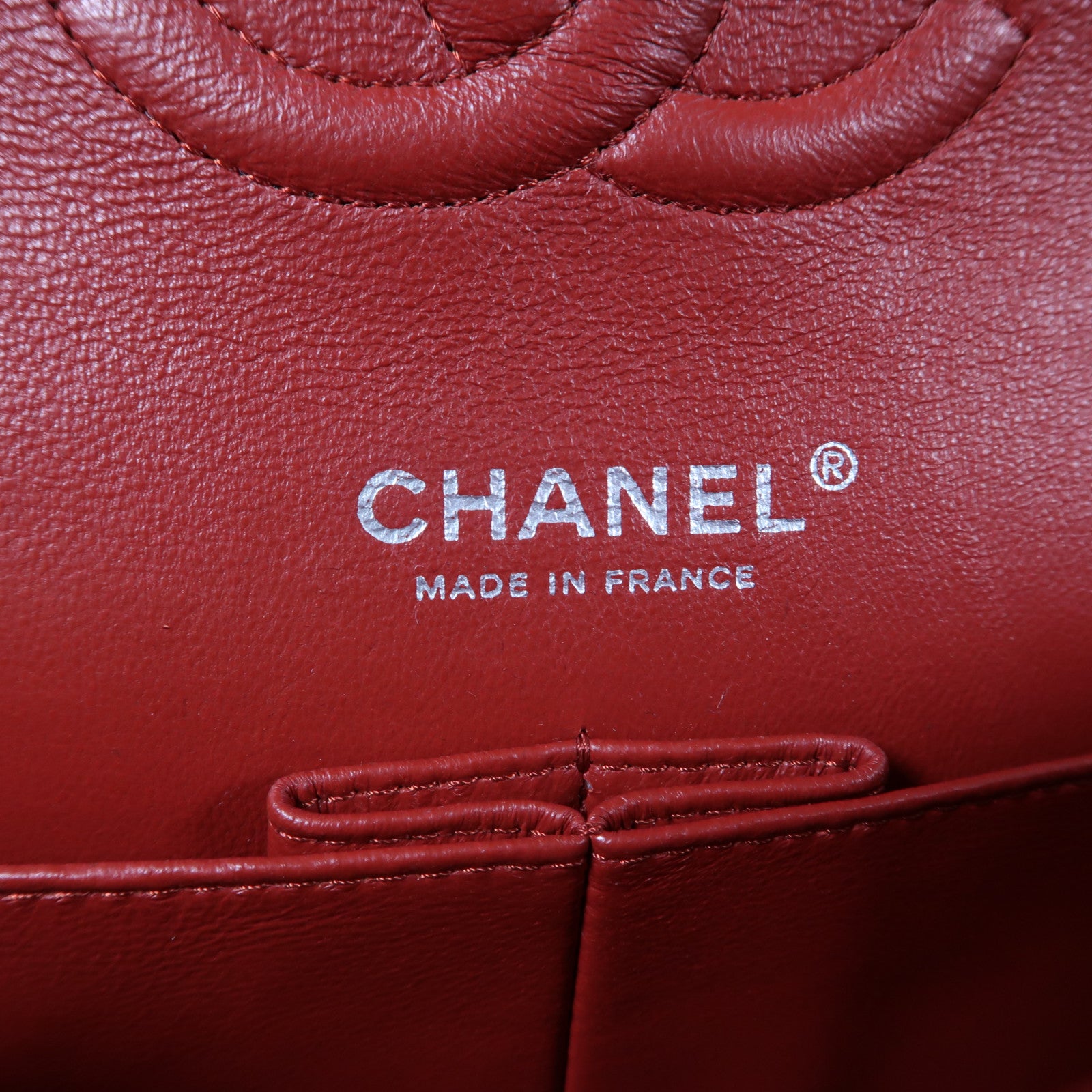 CHANEL 菱格Caviar皮革Classic Flap 25銀扣鏈帶肩背袋紅色