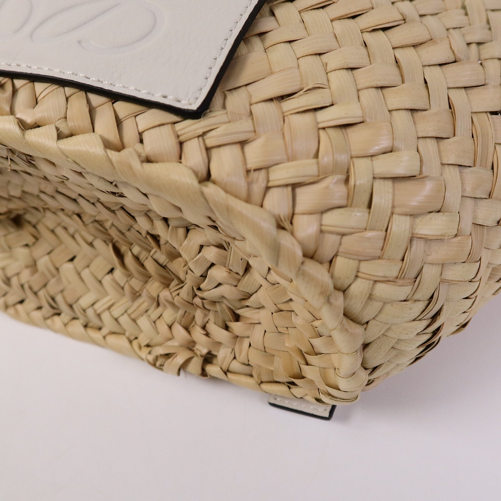 LOEWE Raffia/牛皮皮革Basket Bag肩背袋