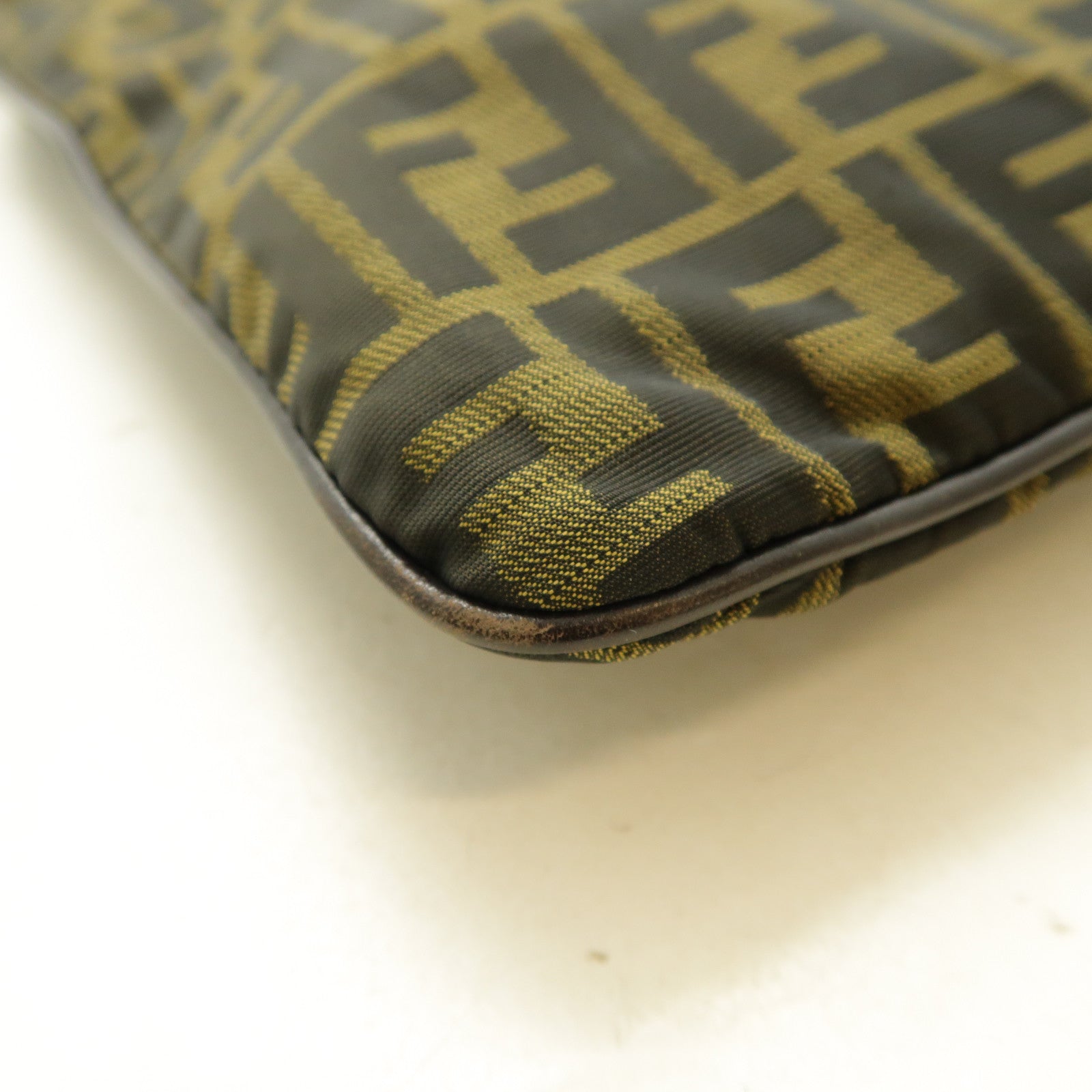 FENDI 帆布Shoulder Bag金扣肩背袋啡色