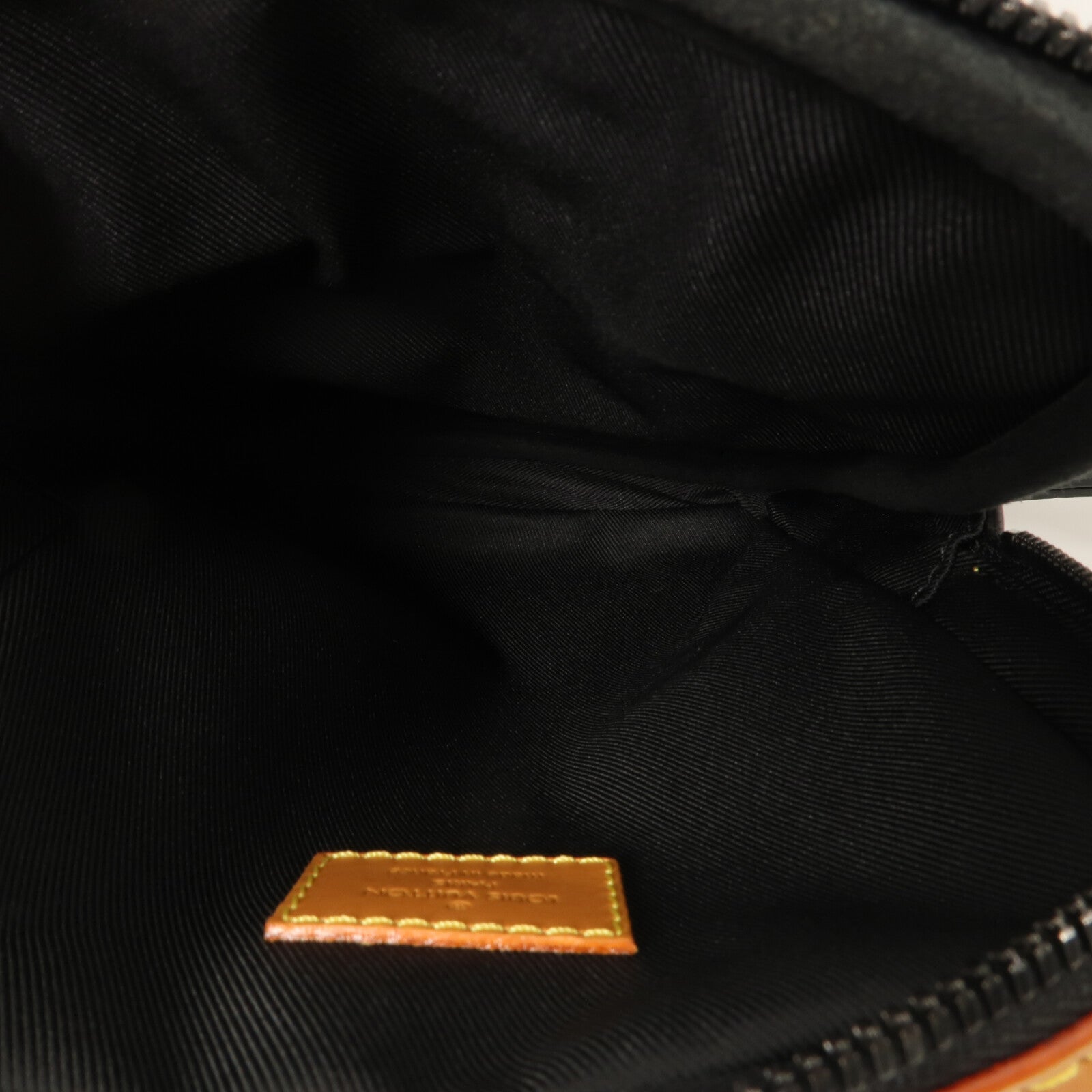 LOUIS VUITTON Damier Giant LV×NIGO Amazon Sling Bag肩背袋
