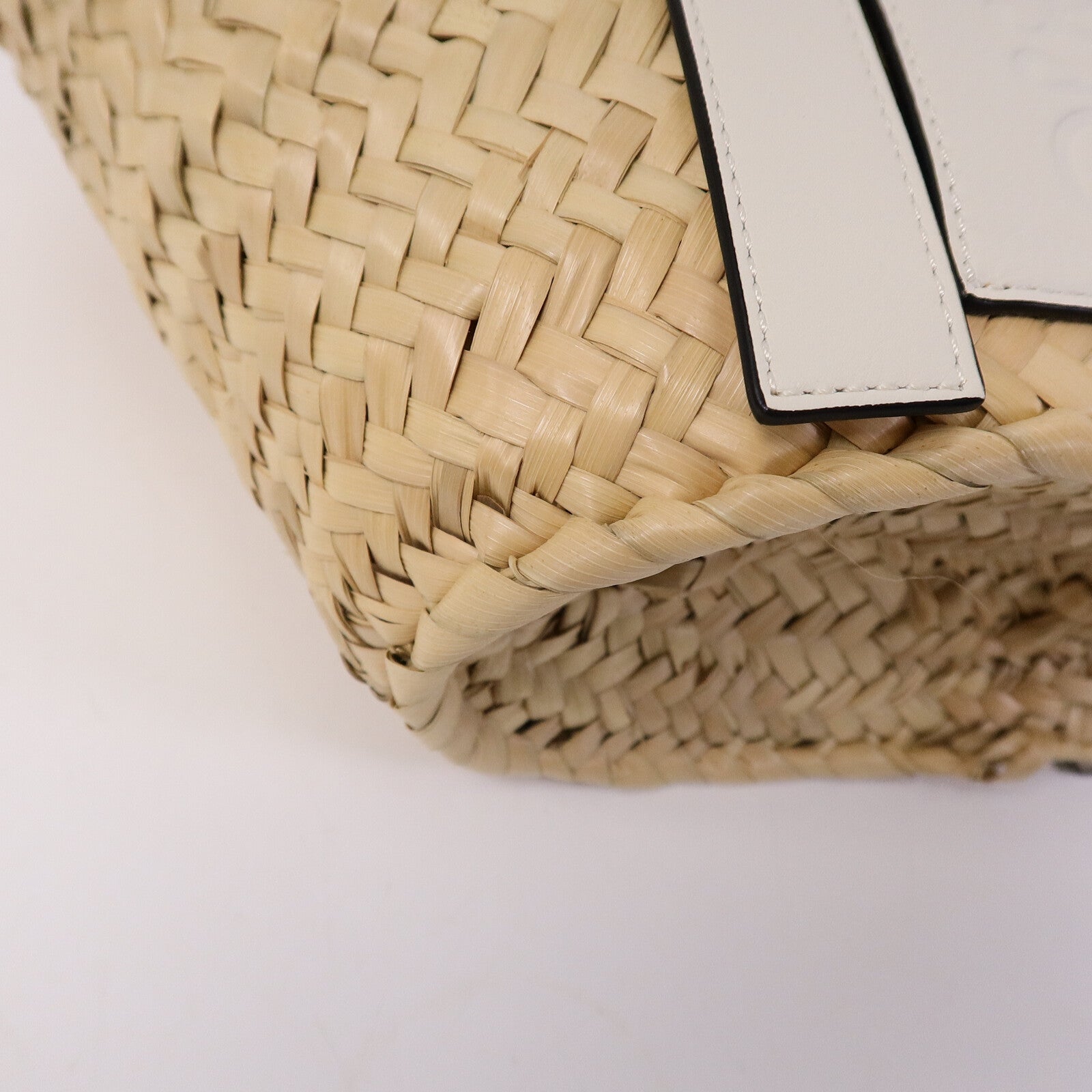 LOEWE Raffia/牛皮皮革Basket Bag肩背袋