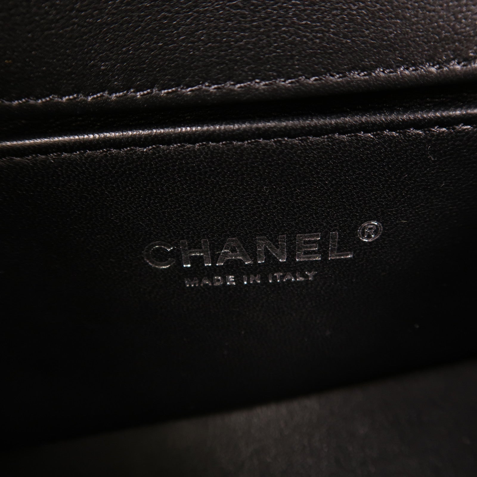 CHANEL 羊皮皮革Boy 20銀扣鏈帶肩背袋
