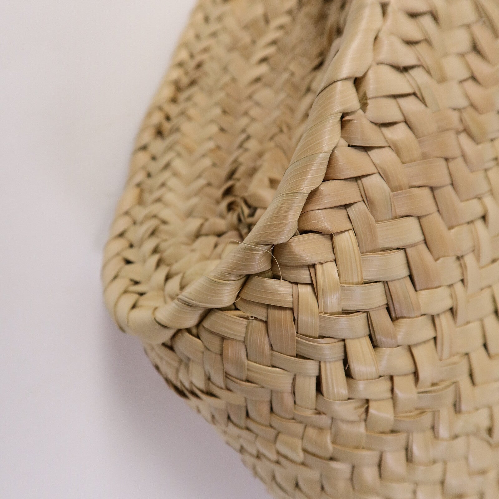 LOEWE Raffia/牛皮皮革Basket Bag肩背袋