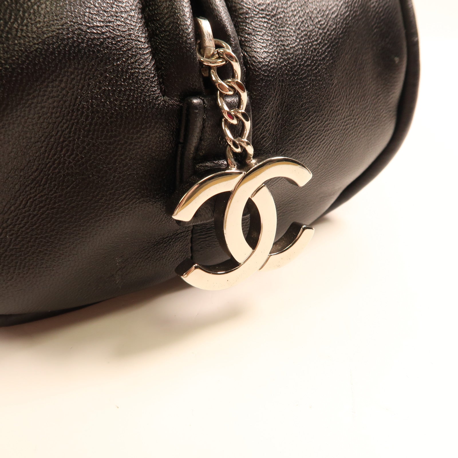 CHANEL 羊皮皮革Shoulder Bag銀扣肩背袋