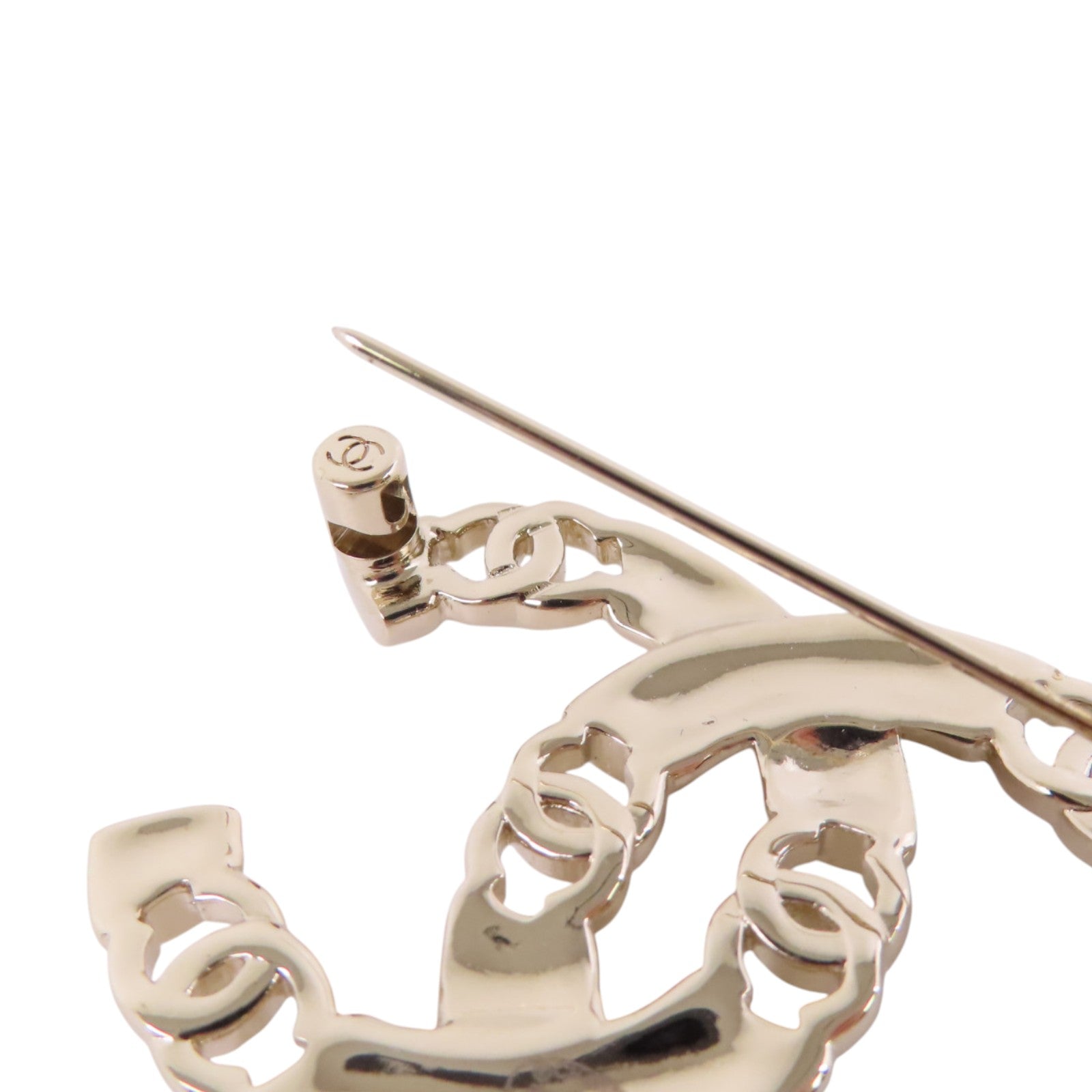 CHANEL 金屬/CC Brooch金扣胸針