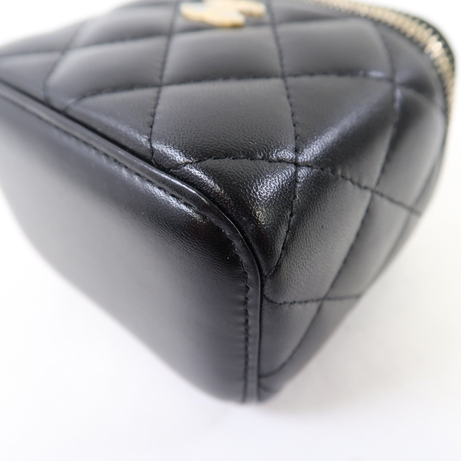 CHANEL 菱格羊皮皮革Vanity Case金扣鏈帶肩背袋黑色