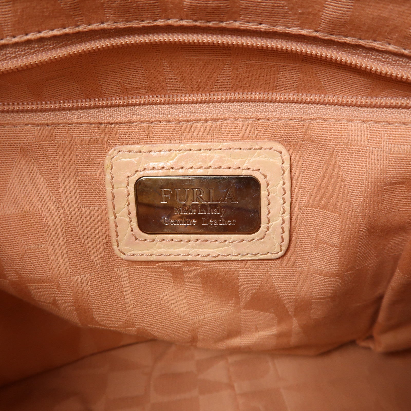 Furla 牛皮皮革Handbag銀扣手挽袋