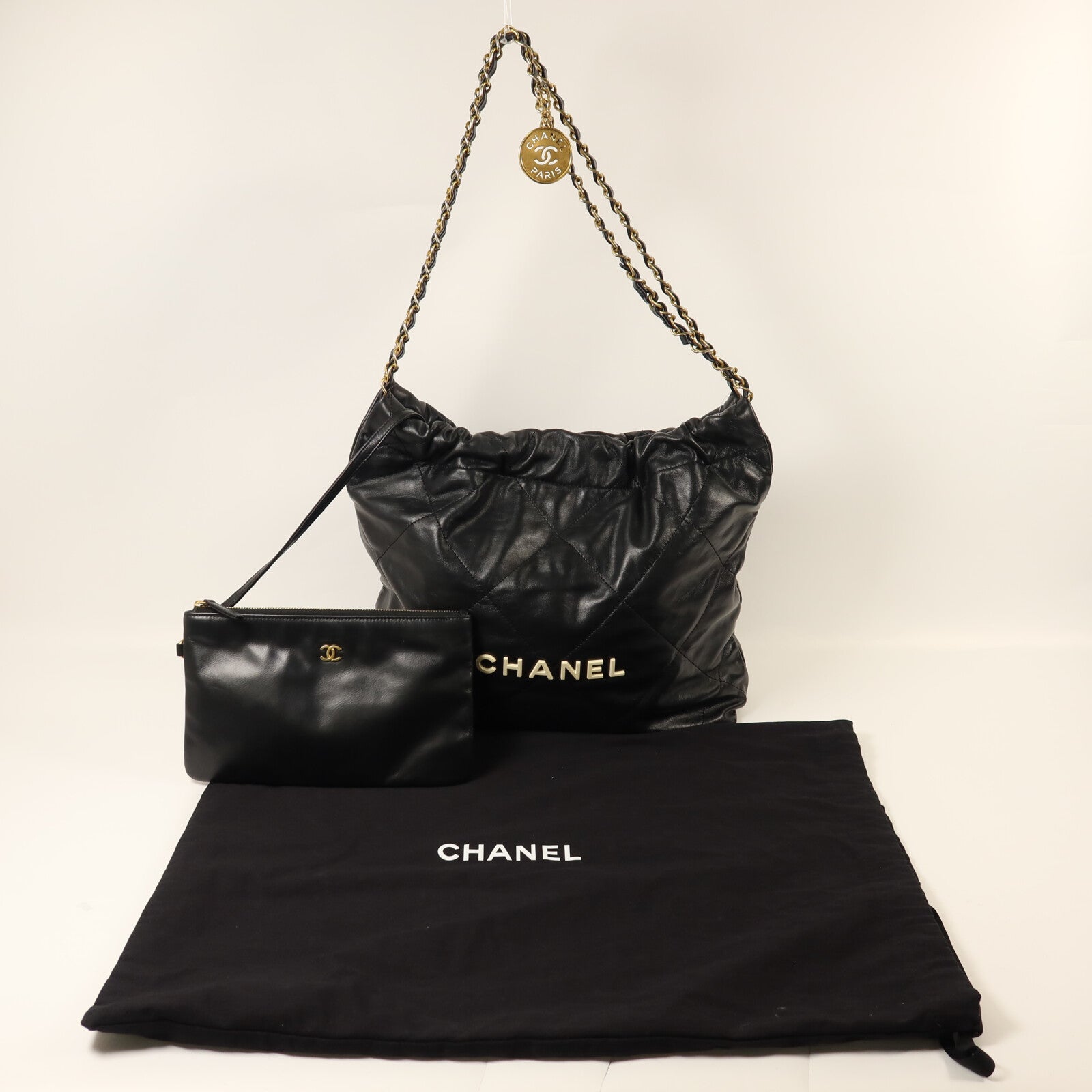 CHANEL 牛皮皮革Chanel 22 Small鏈帶肩背袋