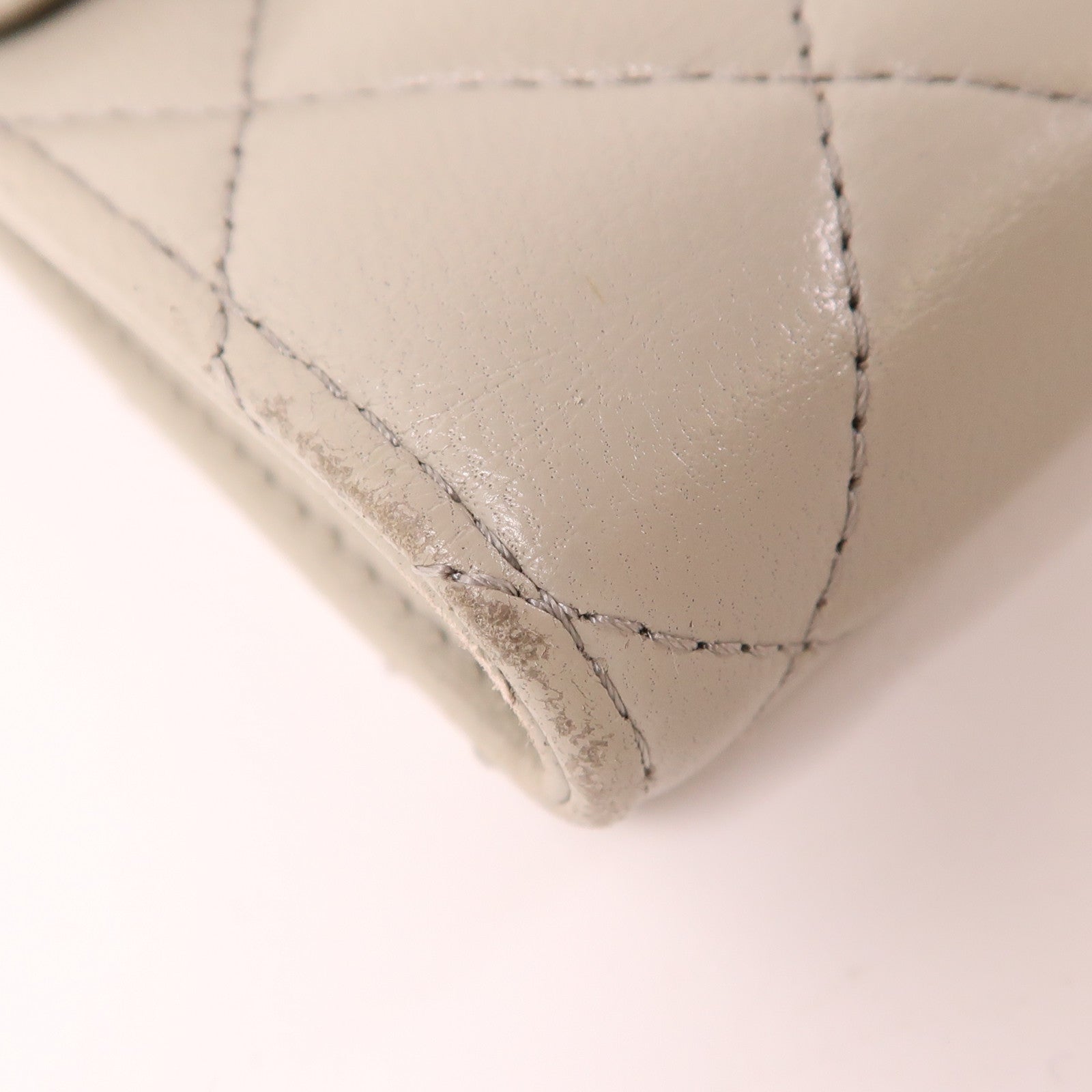 CHANEL 羊皮皮革Wallet金扣錢包