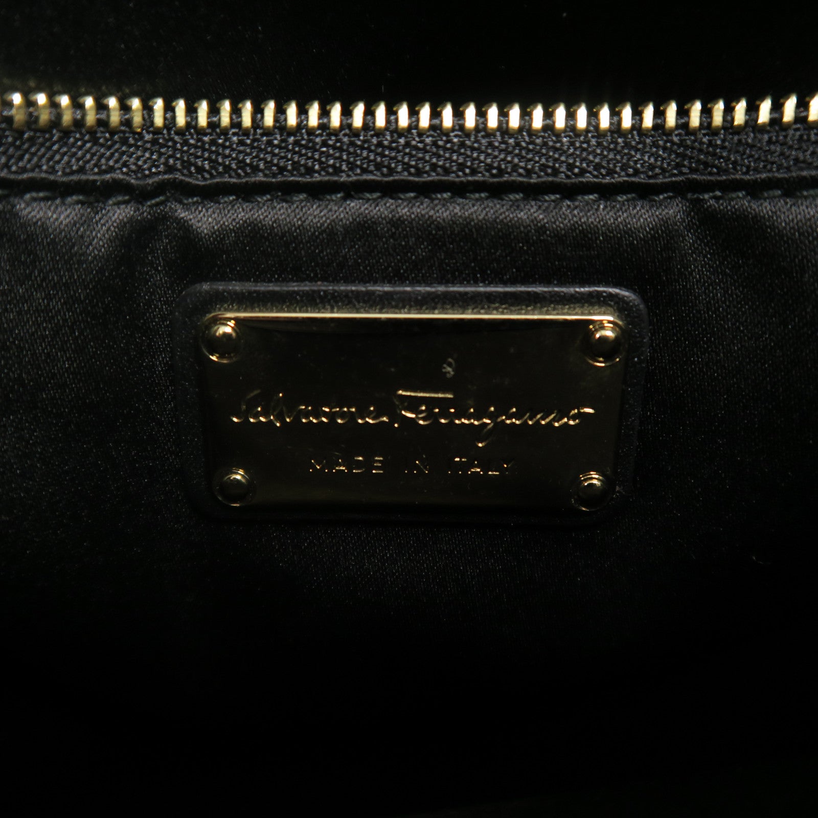 Salvatore Ferragamo 【激減優惠】牛皮皮革Shoulder Bag金扣手挽肩背兩用袋黑色