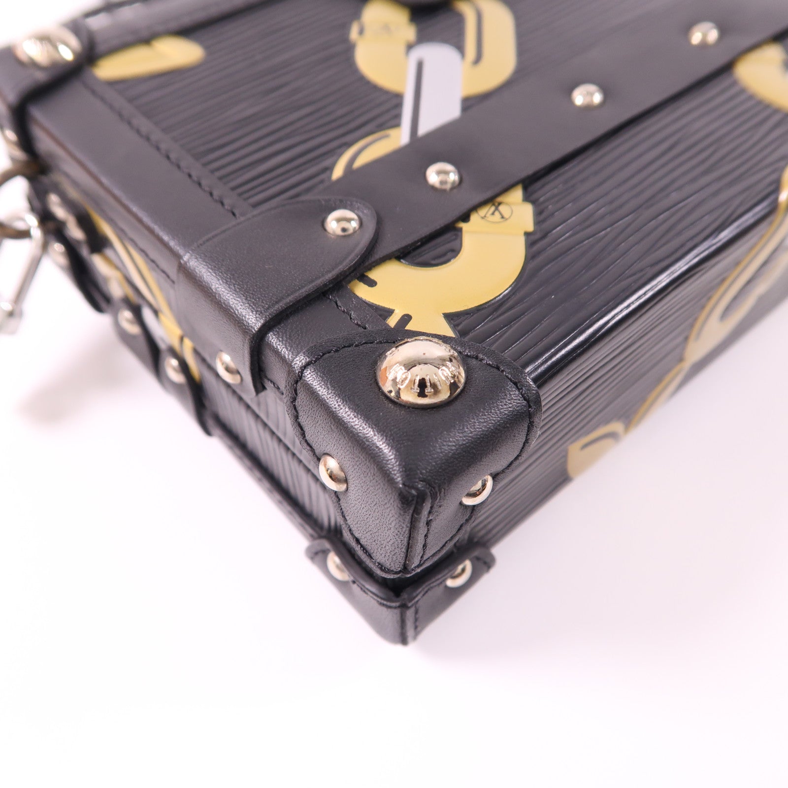 LOUIS VUITTON Epi Chain Flower Petite Malle銀扣肩背袋