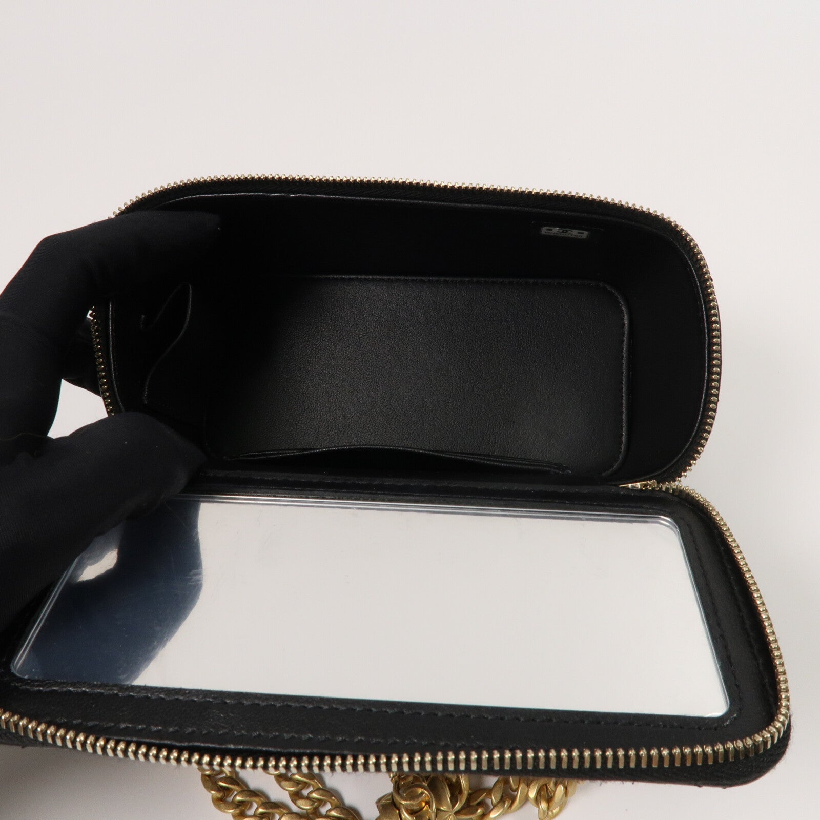 CHANEL 羊皮皮革Vanity Case鏈帶肩背袋