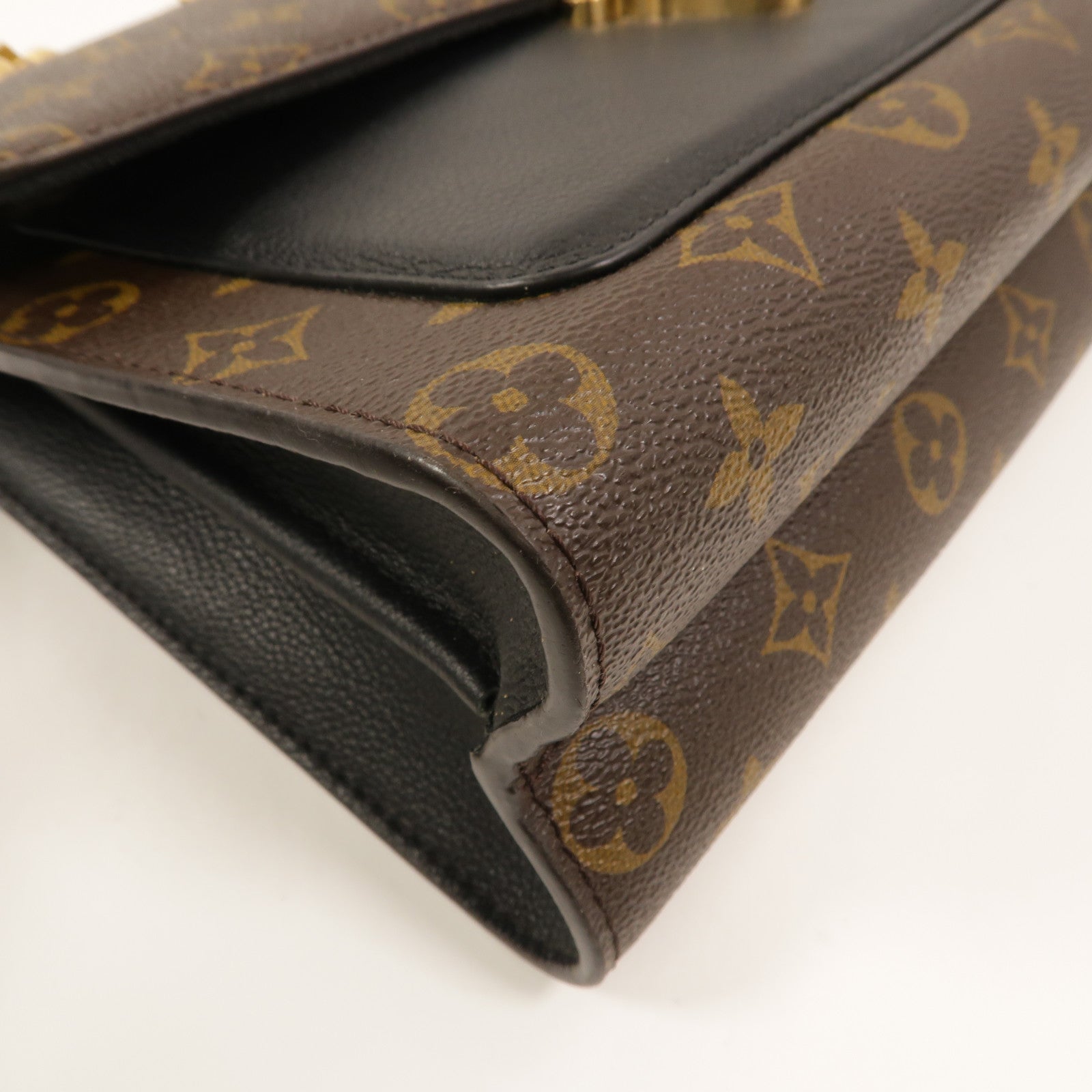LOUIS VUITTON Monogram Victoire鏈帶肩背袋