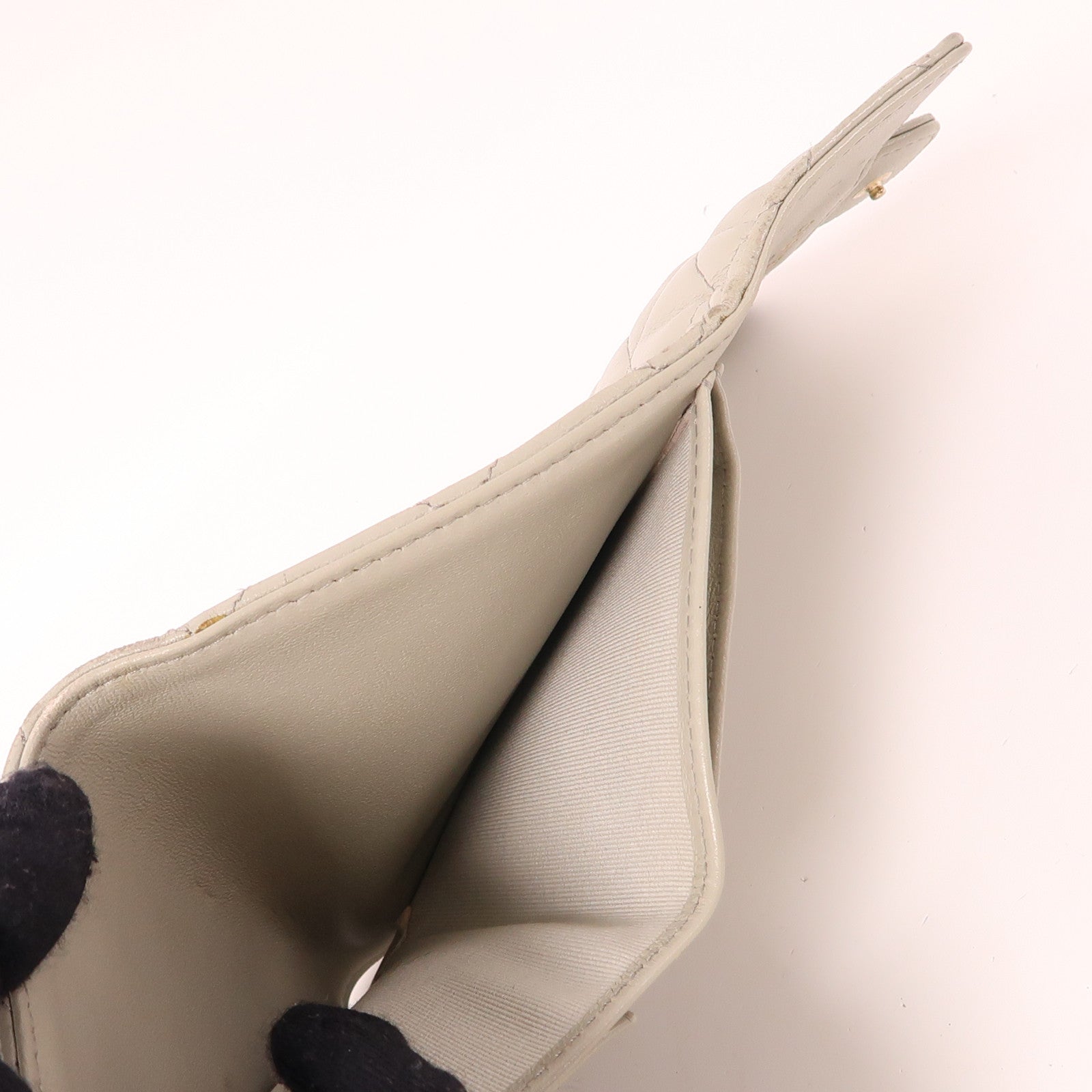 CHANEL 羊皮皮革Wallet金扣錢包