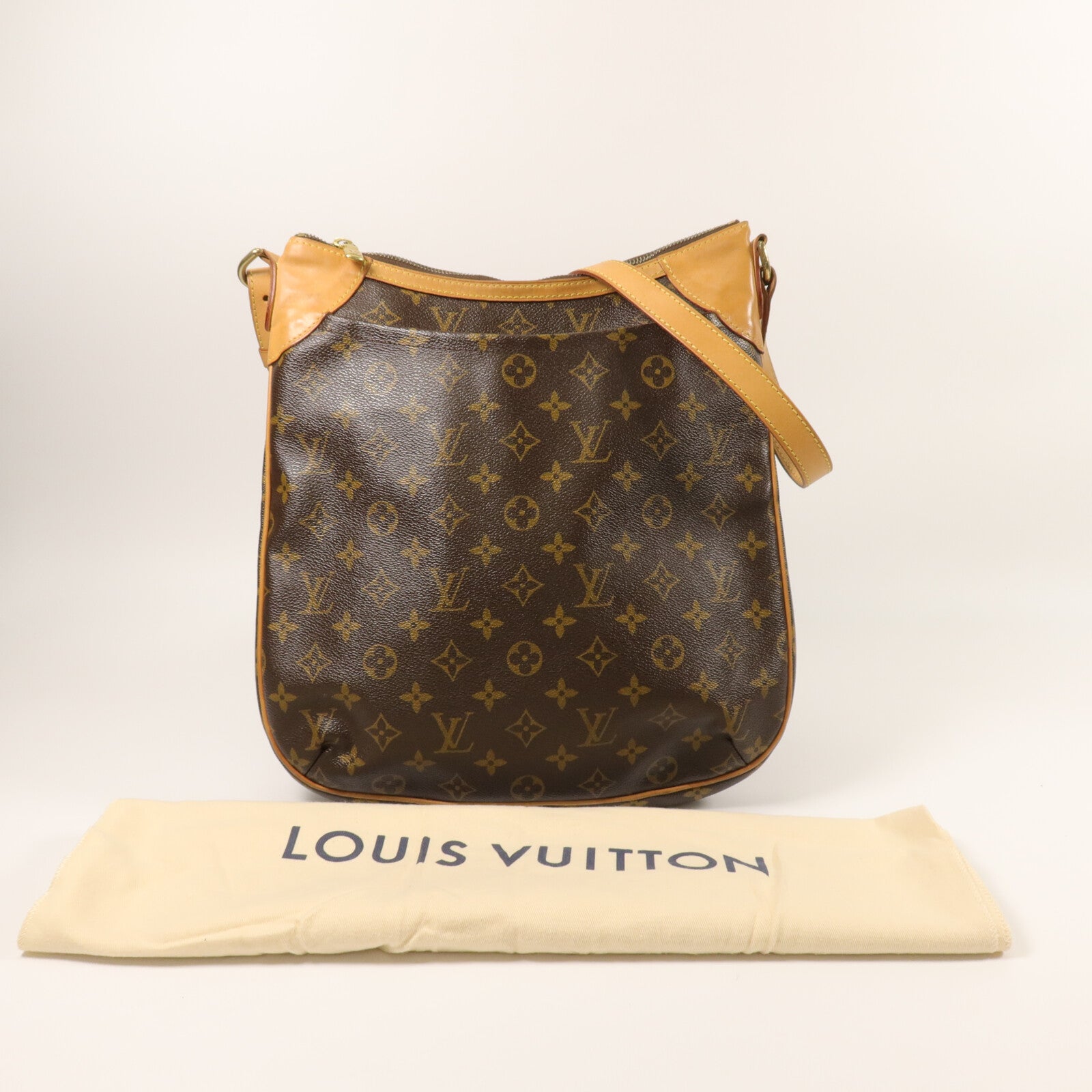 LOUIS VUITTON Monogram Odeon MM肩背袋
