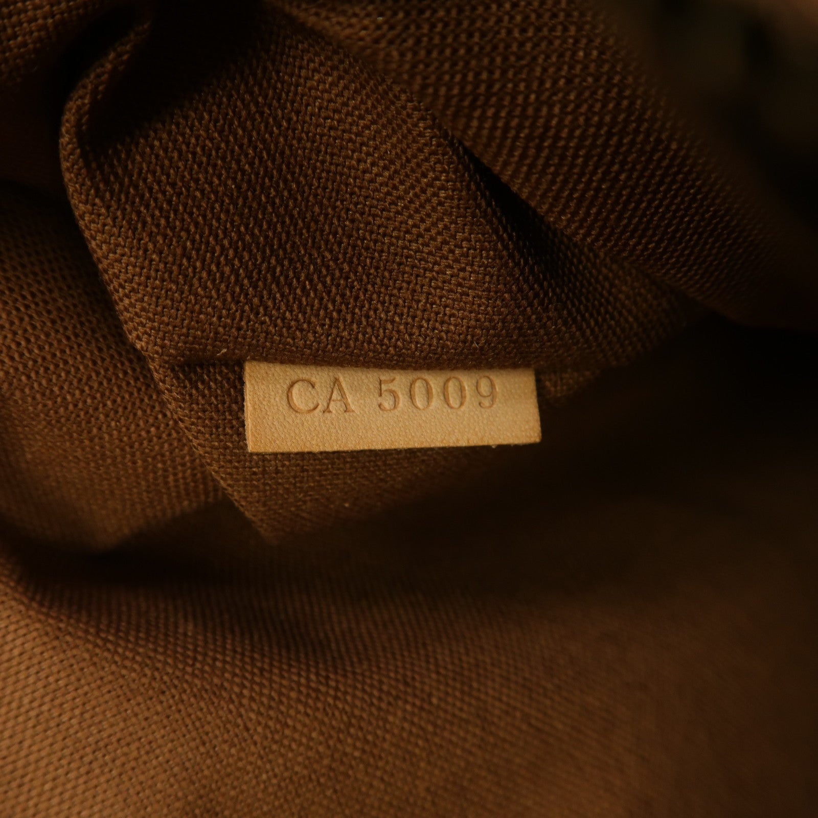 LOUIS VUITTON 【激減優惠】Monogram Cabas Beaubourg金扣肩背袋啡色