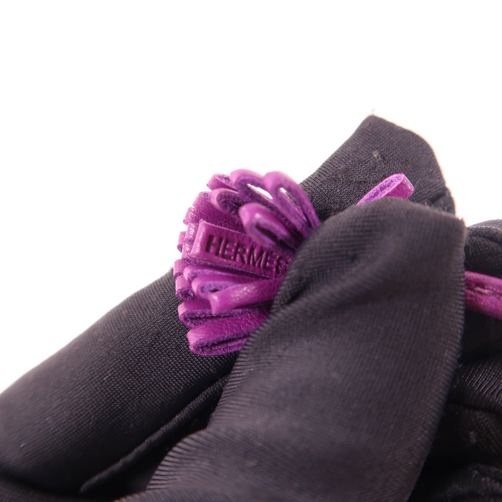 HERMES Swift皮革Carmencita銀扣掛飾