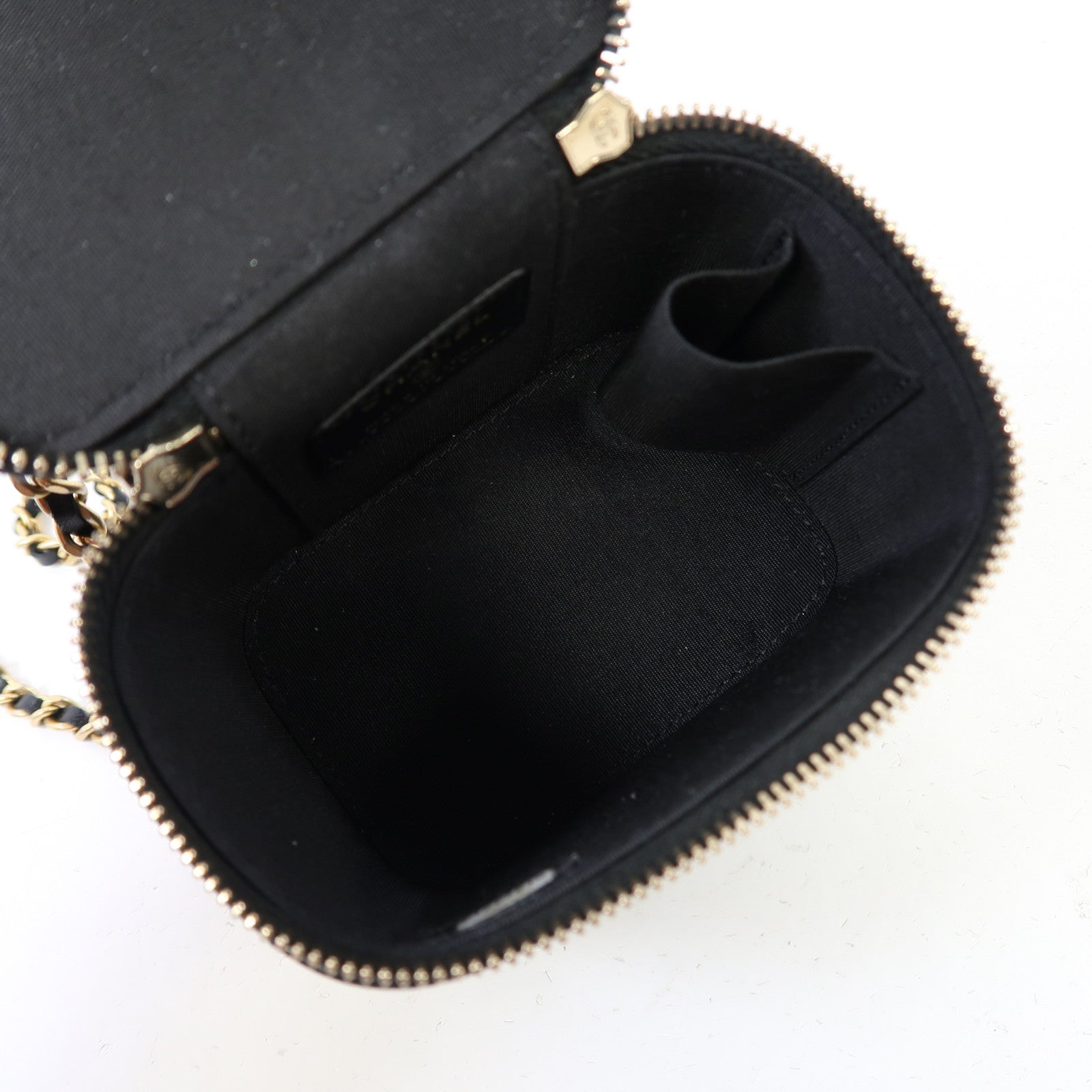 CHANEL 菱格羊皮皮革Vanity Case金扣鏈帶肩背袋黑色