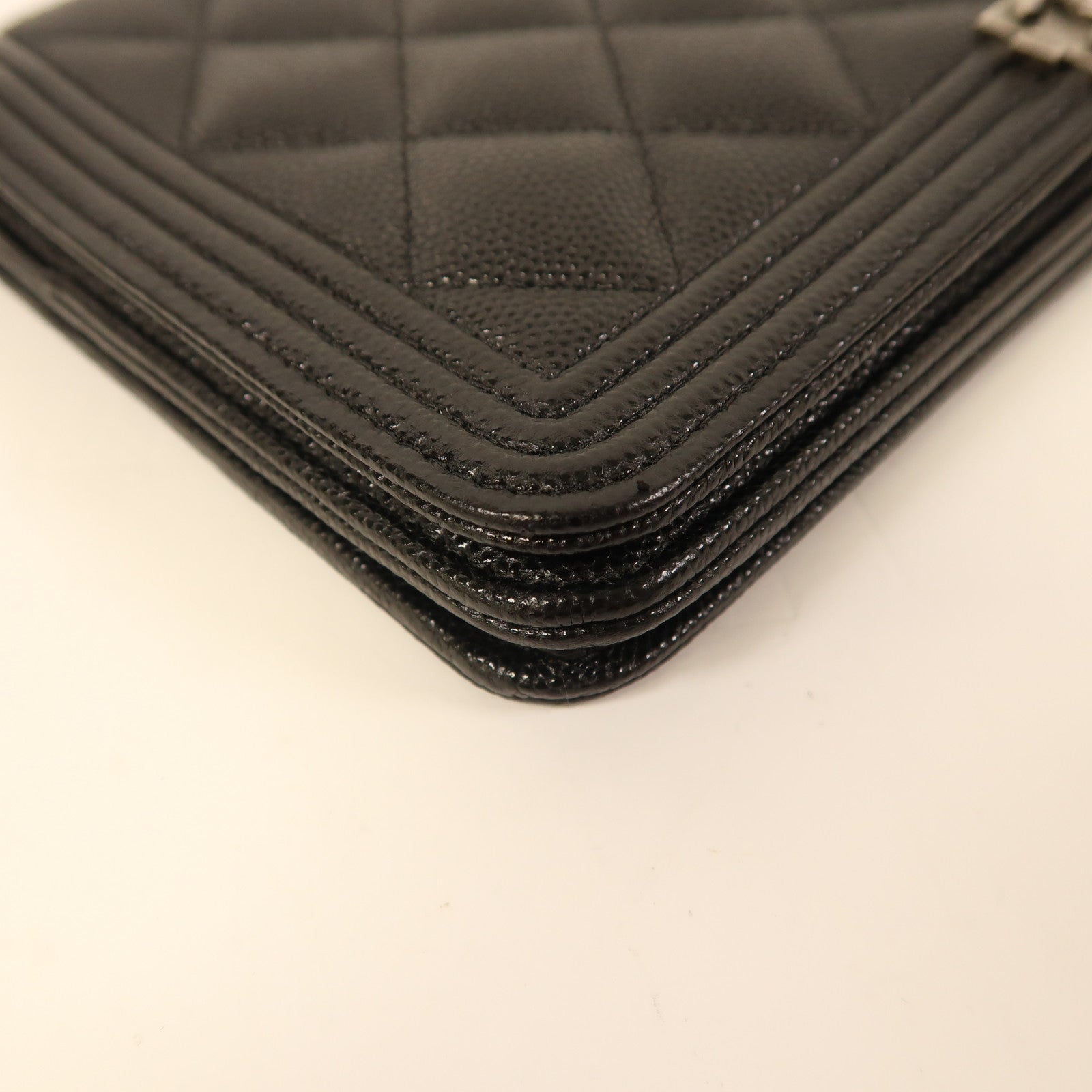 CHANEL 牛皮皮革Boy WOC Wallet On Chain銀扣鏈帶肩背袋黑色