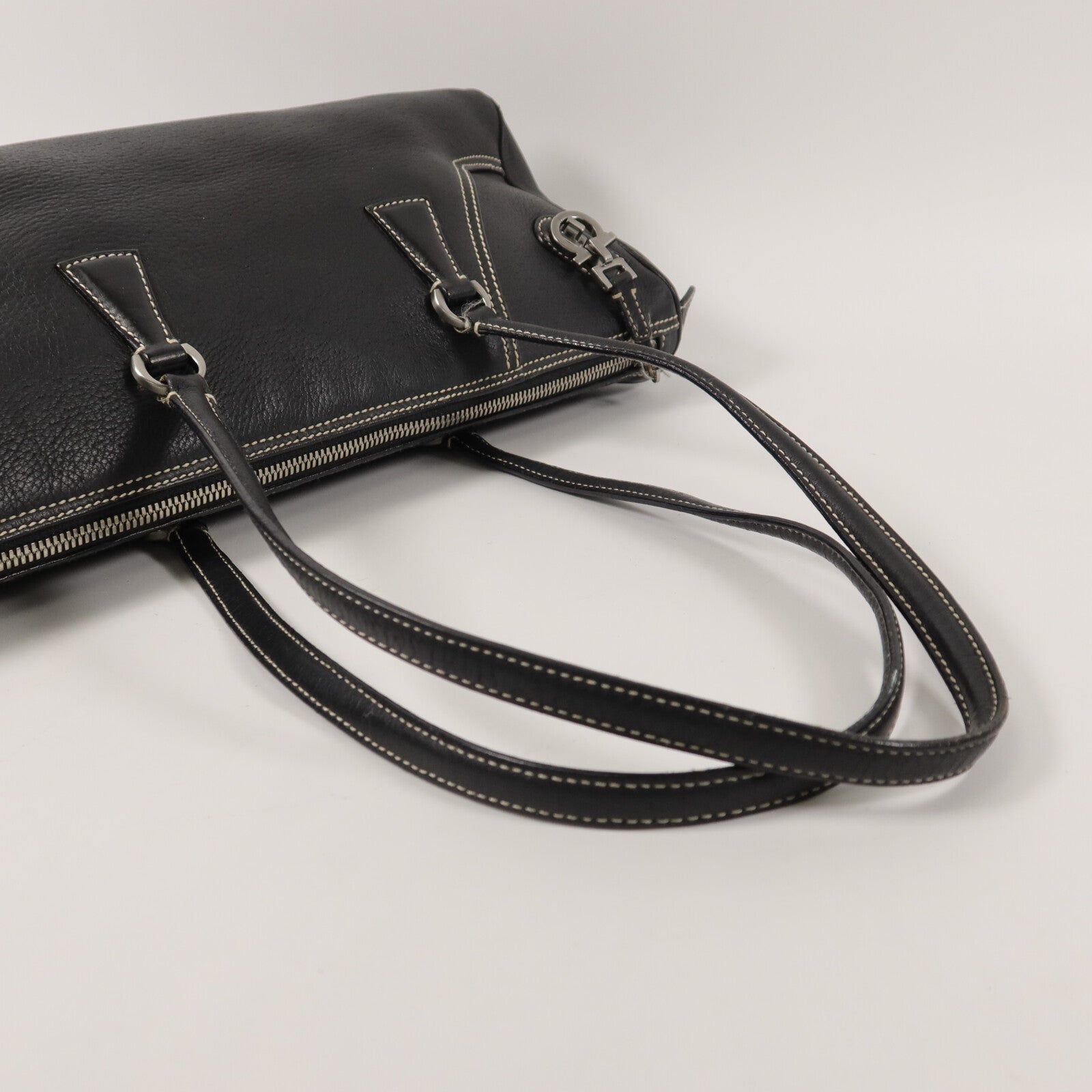 Salvatore Ferragamo 牛皮皮革Shoulder Bag肩背袋