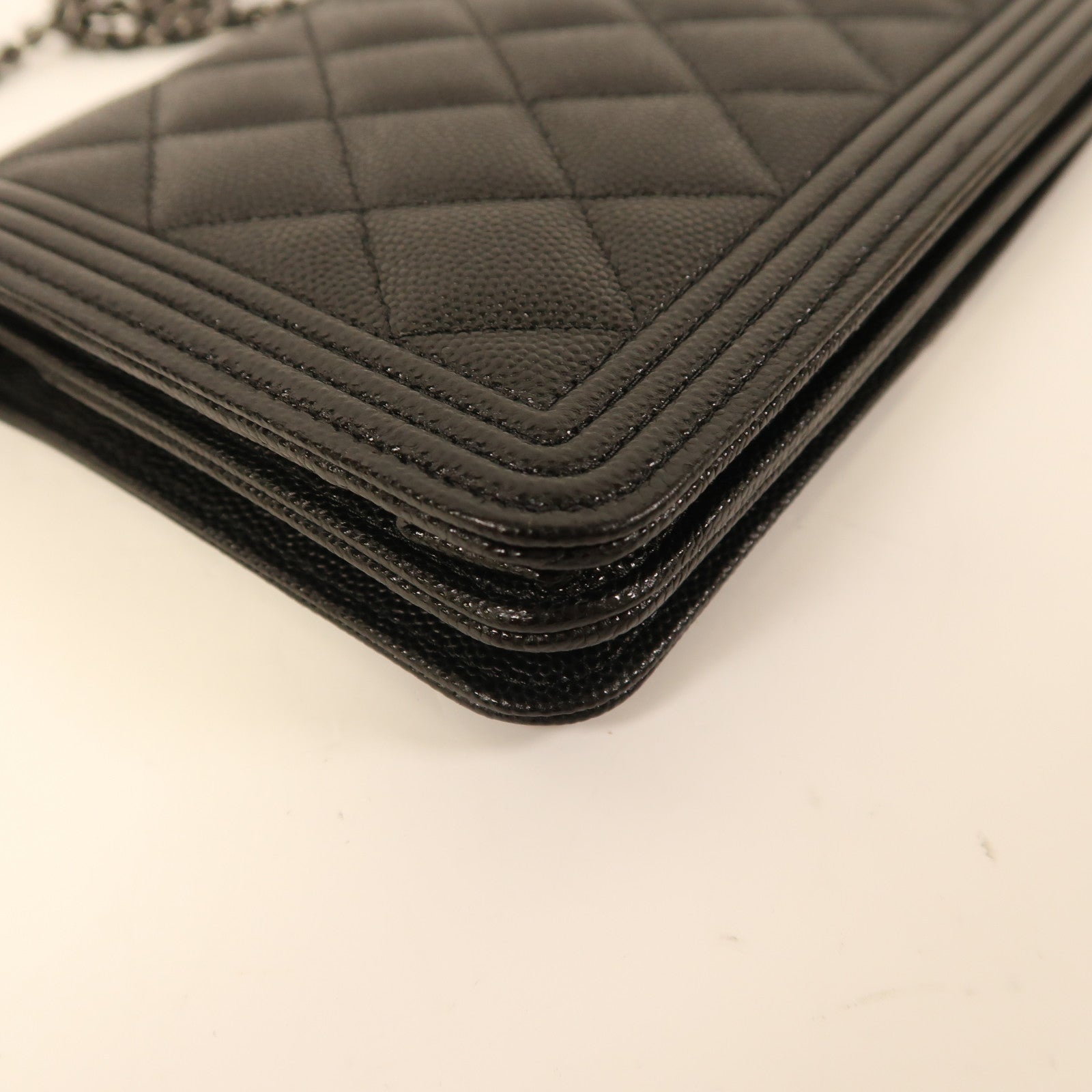 CHANEL 牛皮皮革Boy WOC Wallet On Chain銀扣鏈帶肩背袋黑色